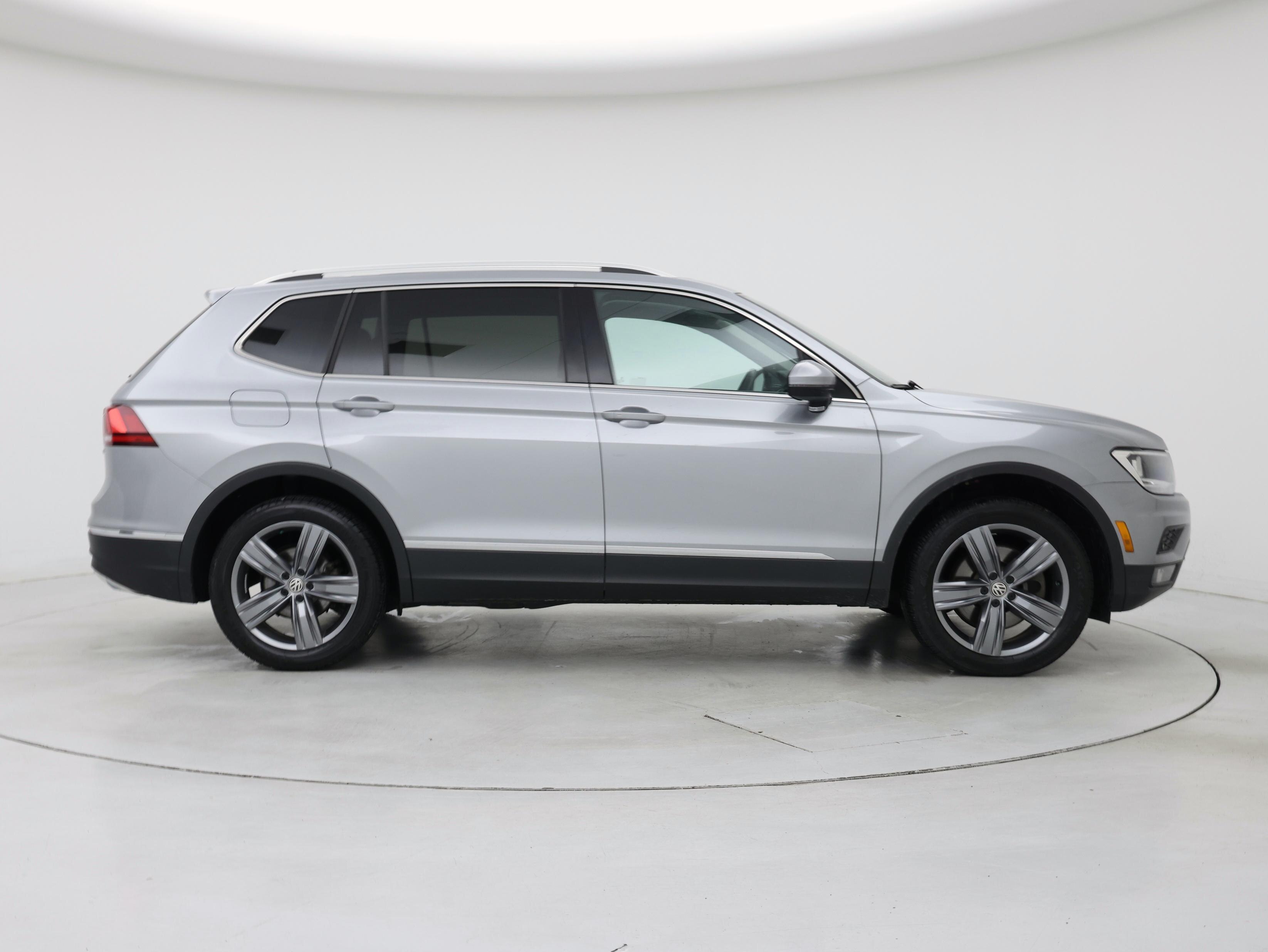 Thumbnail: 2020 Volkswagen Tiguan - 7