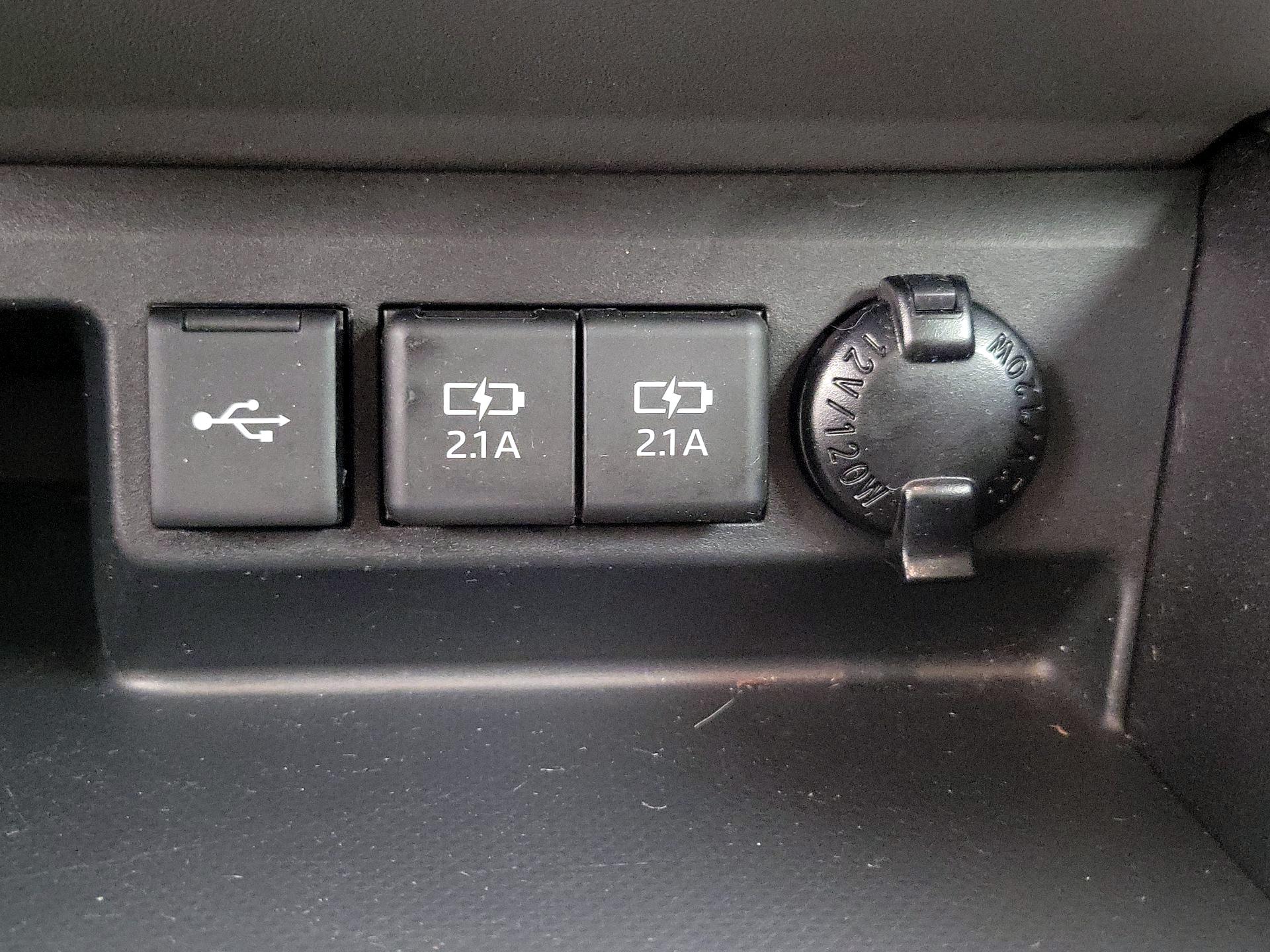 Thumbnail: 2020 Toyota Highlander - 18