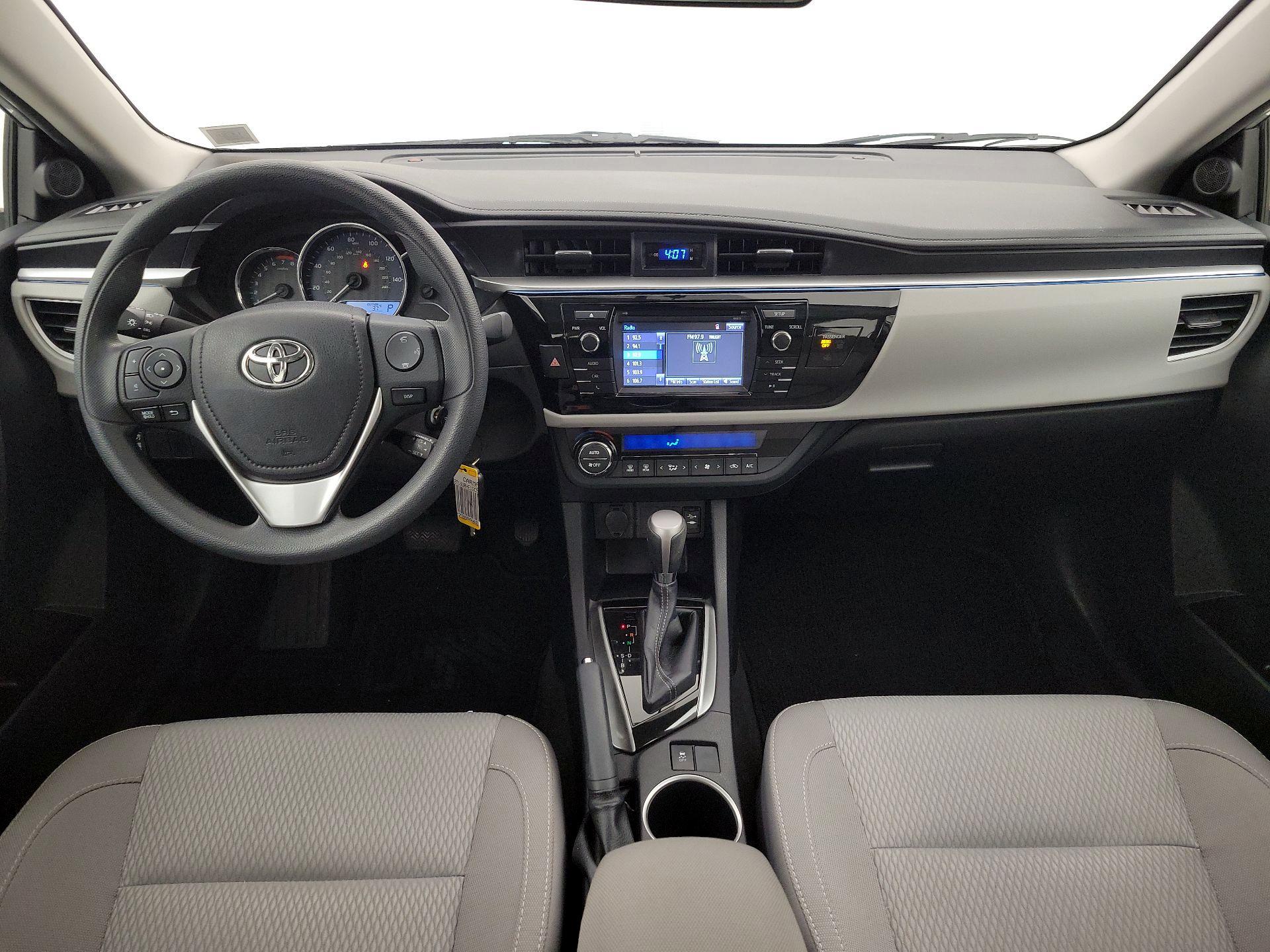 Thumbnail: 2016 Toyota Corolla - 9