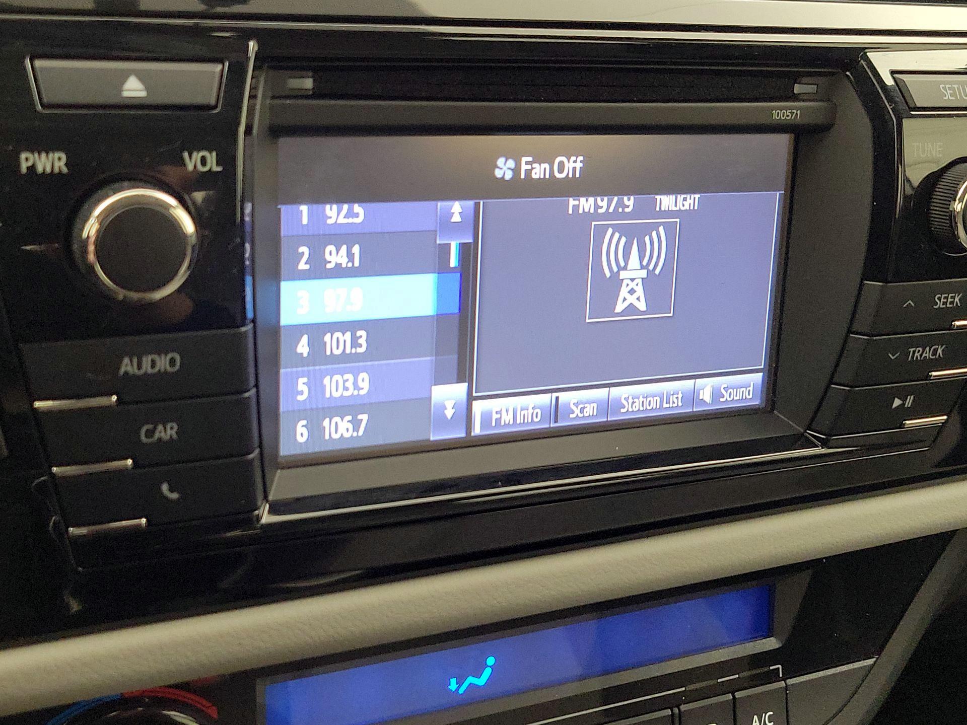 Thumbnail: 2016 Toyota Corolla - 15