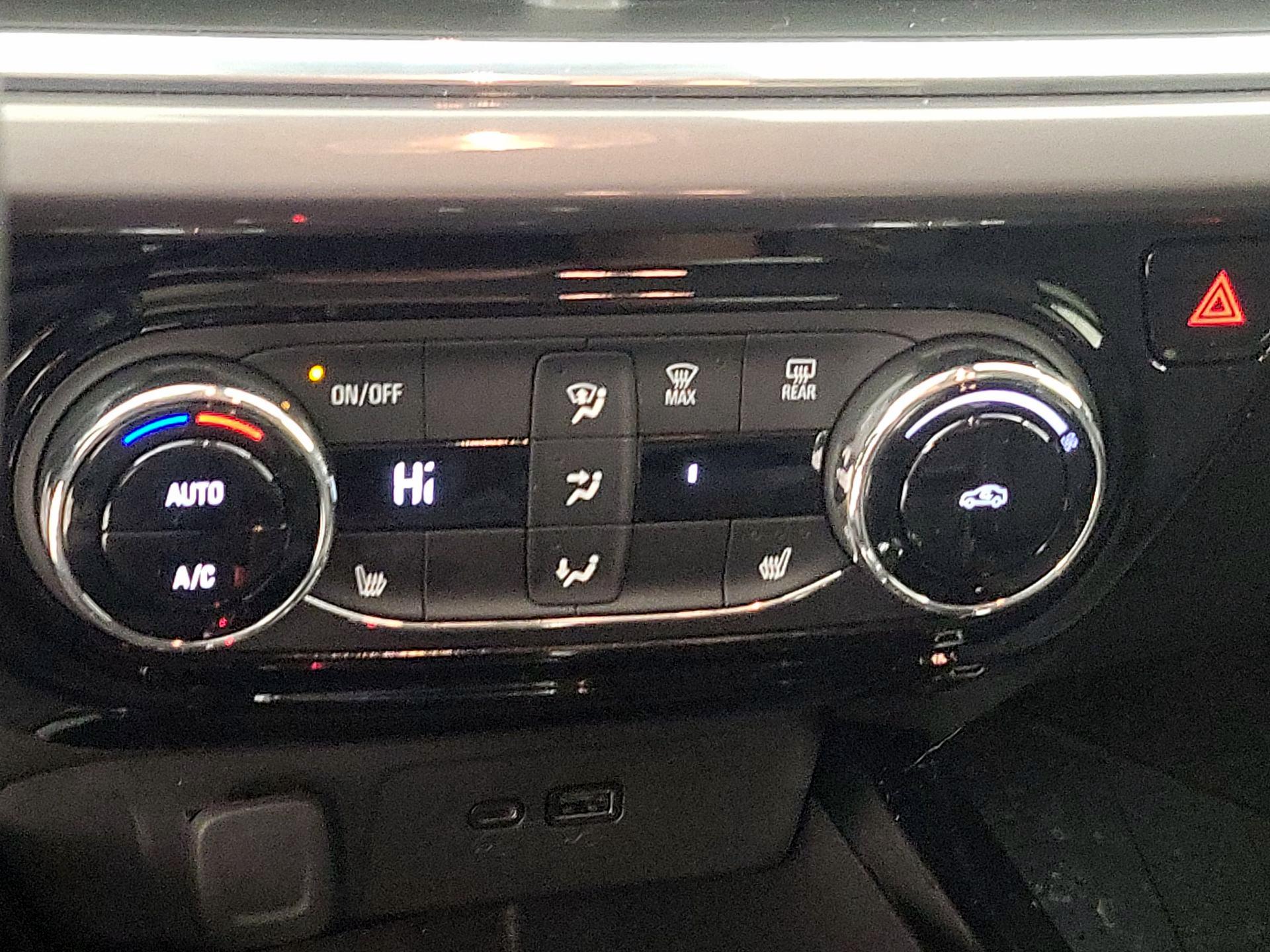 Thumbnail: 2025 Chevrolet Trax - 16