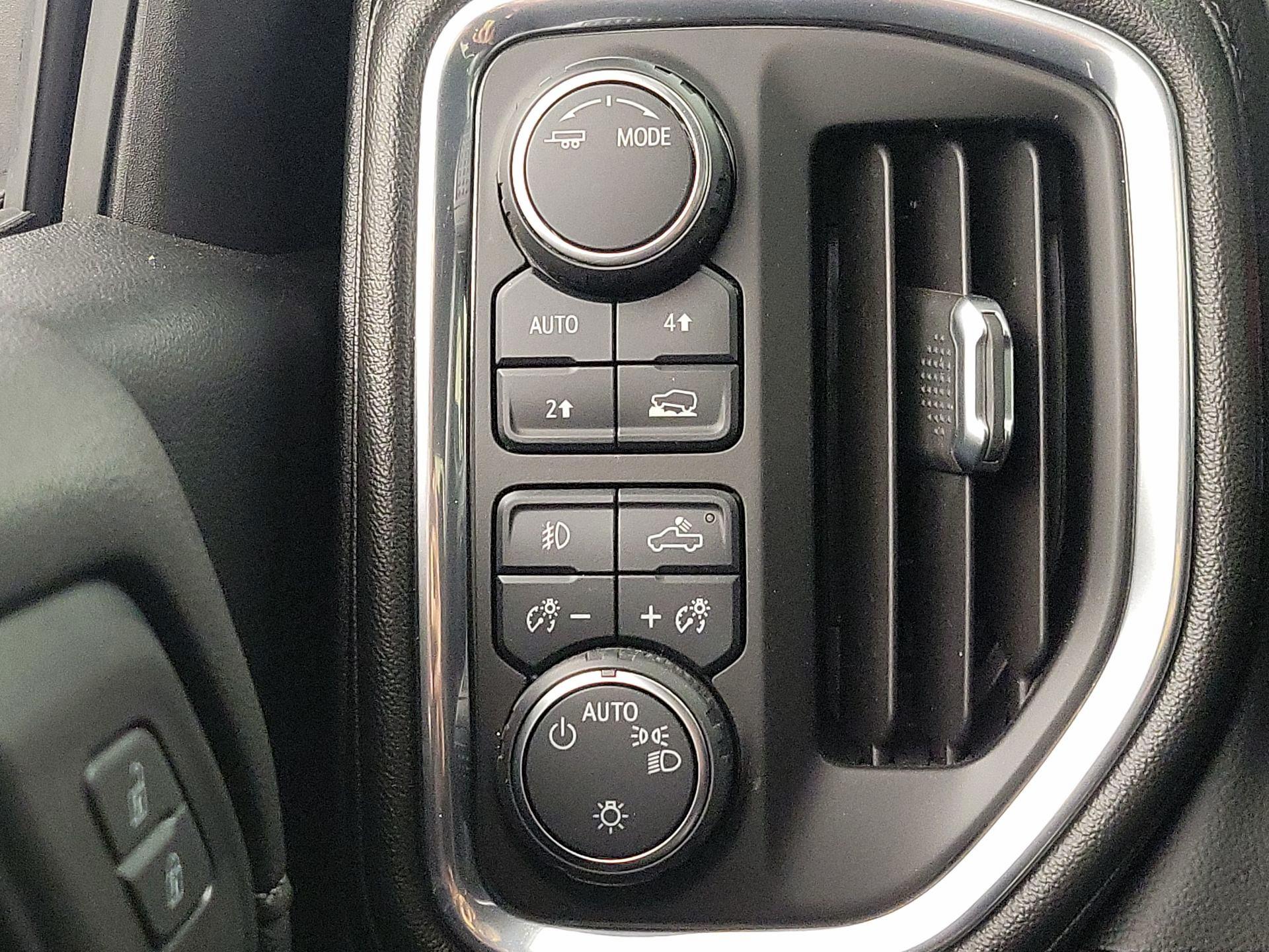 Thumbnail: 2021 Chevrolet Silverado 1500 - 13