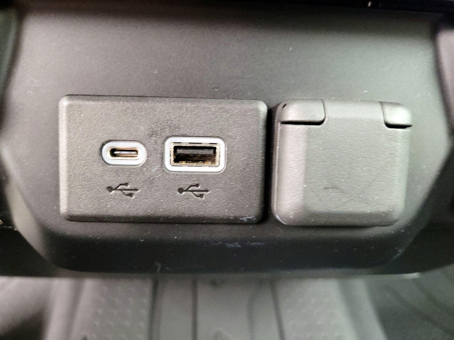 Thumbnail: 2021 Chevrolet Silverado 1500 - 18