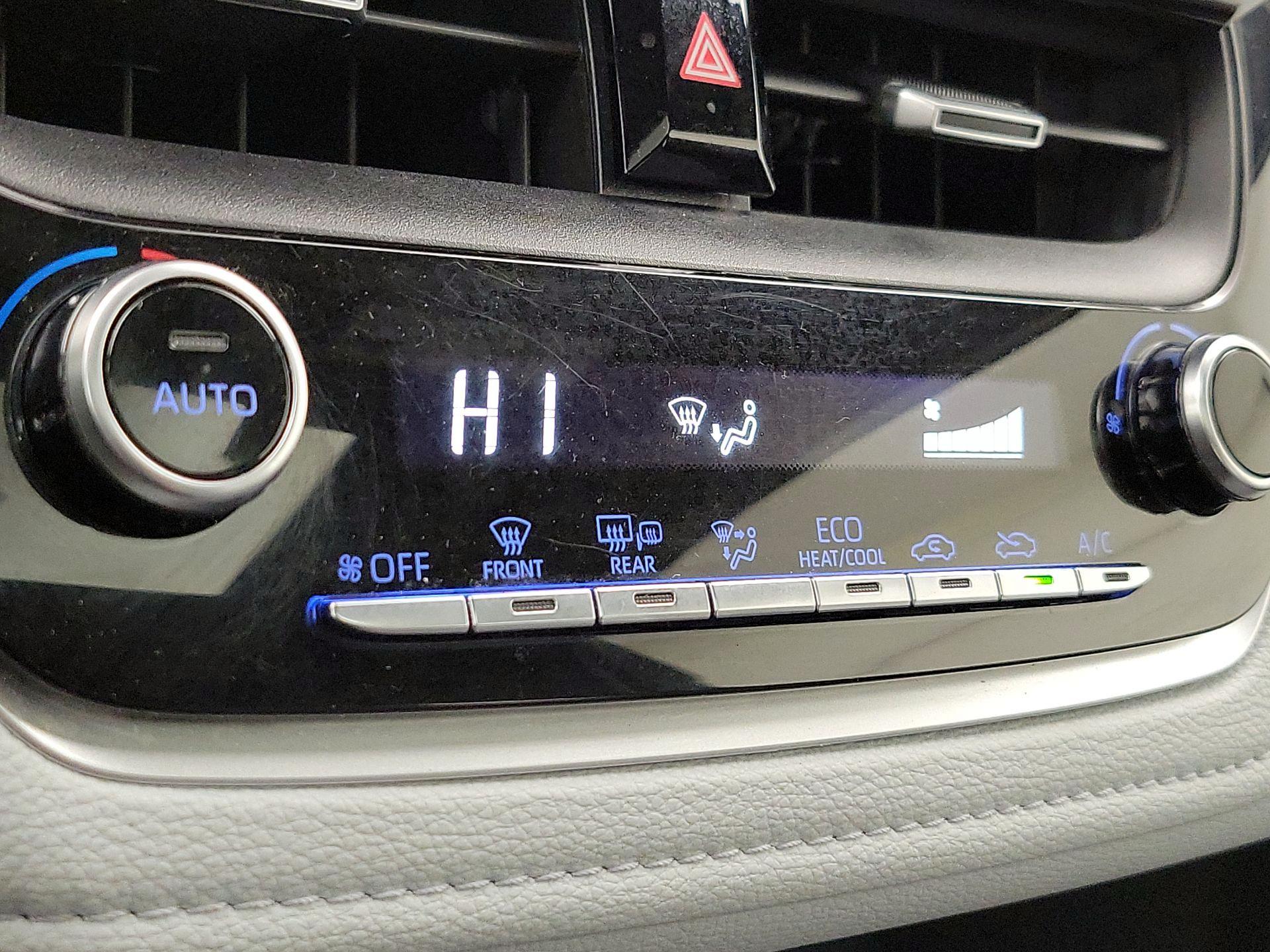 Thumbnail: 2020 Toyota Corolla - 16