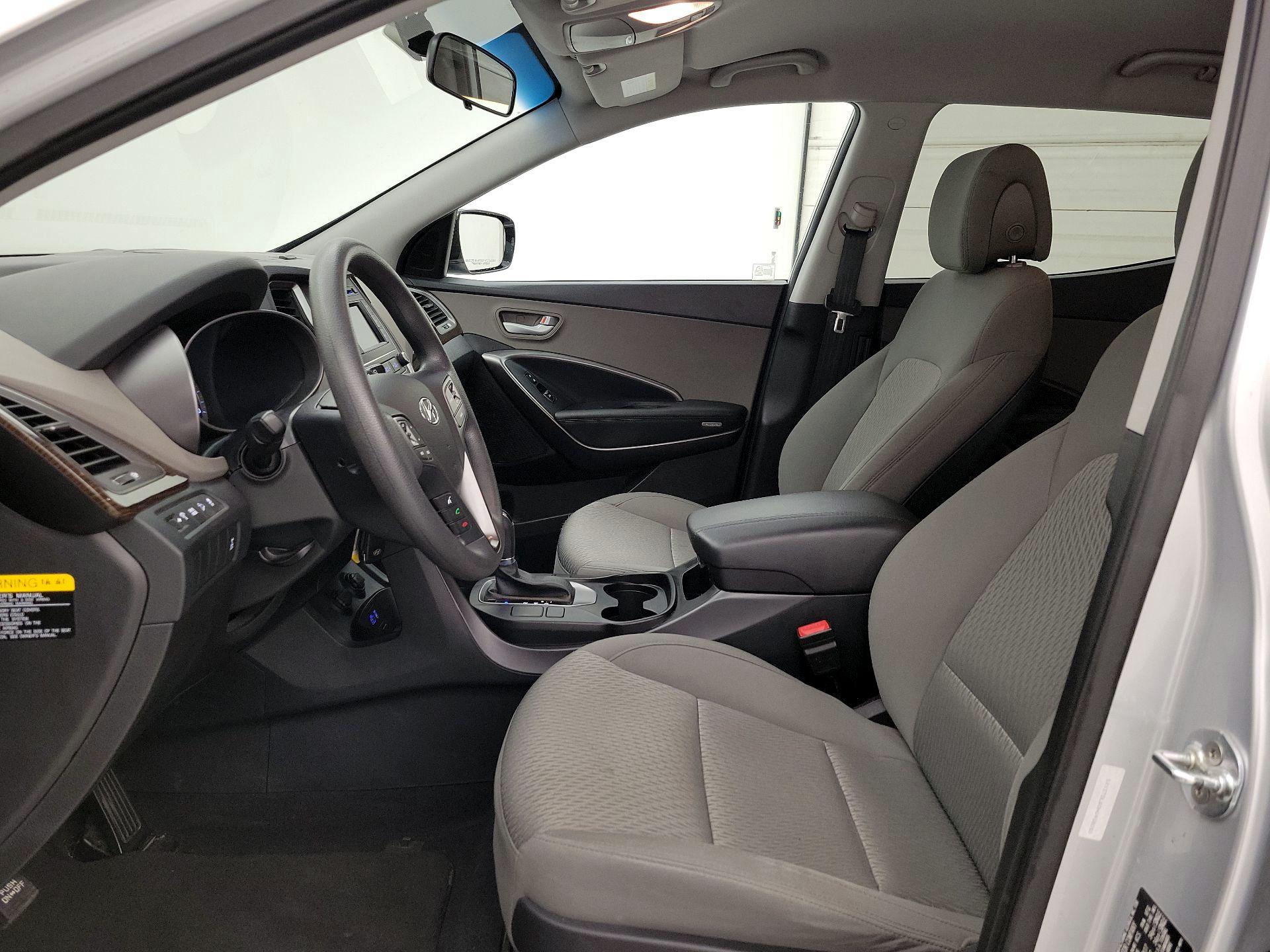 Thumbnail: 2017 Hyundai Santa Fe - 11