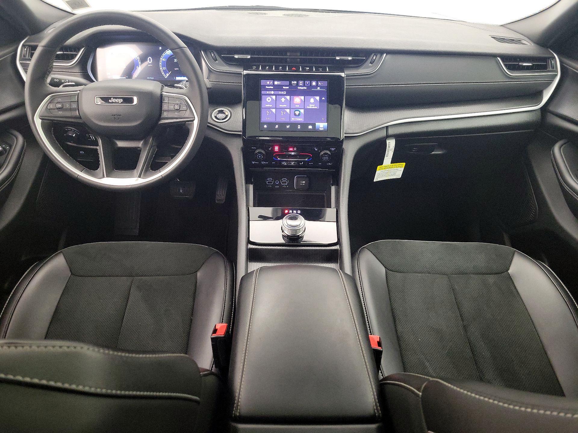 Thumbnail: 2025 Jeep Grand Cherokee - 9