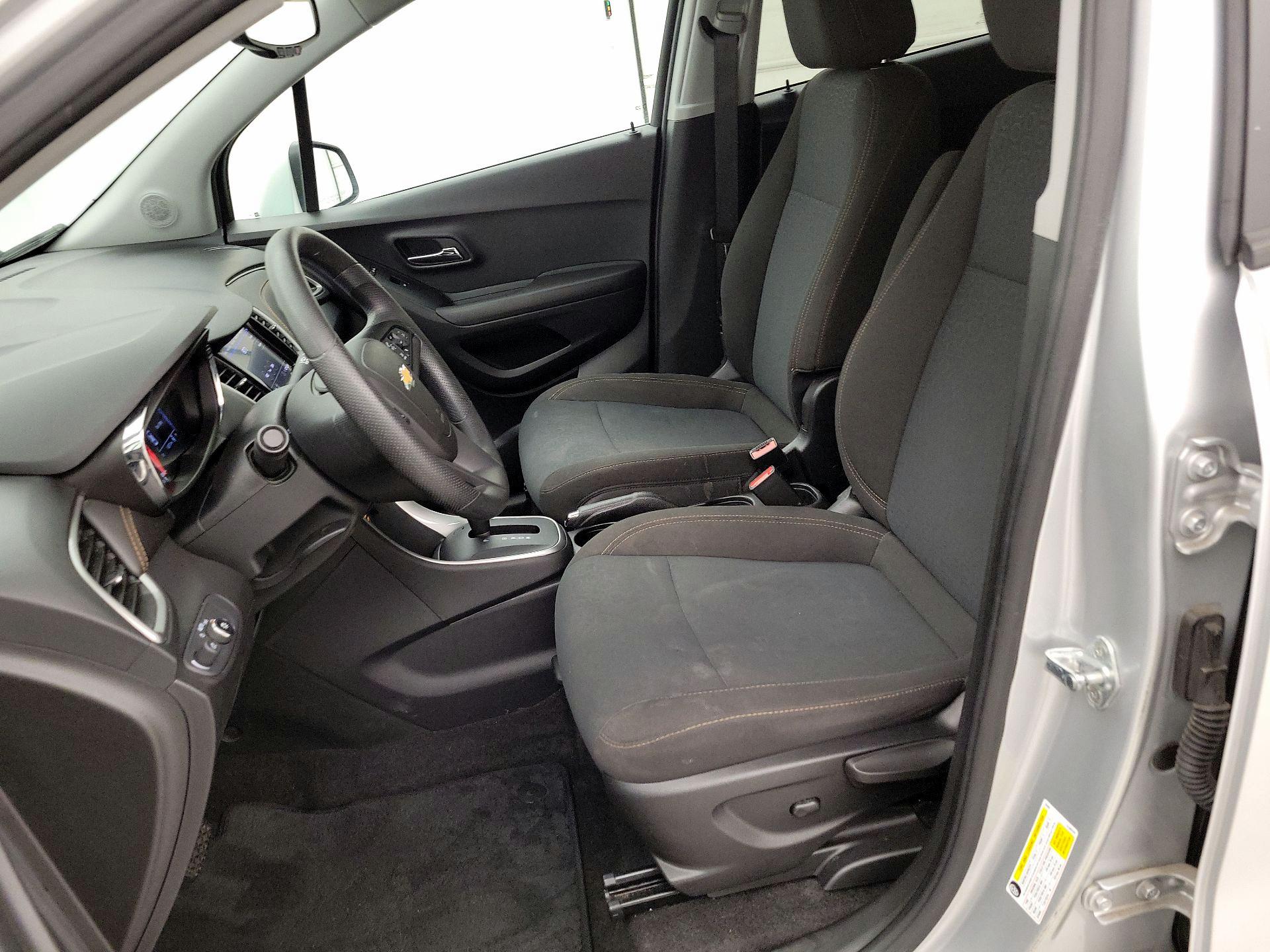 Thumbnail: 2020 Chevrolet Trax - 11