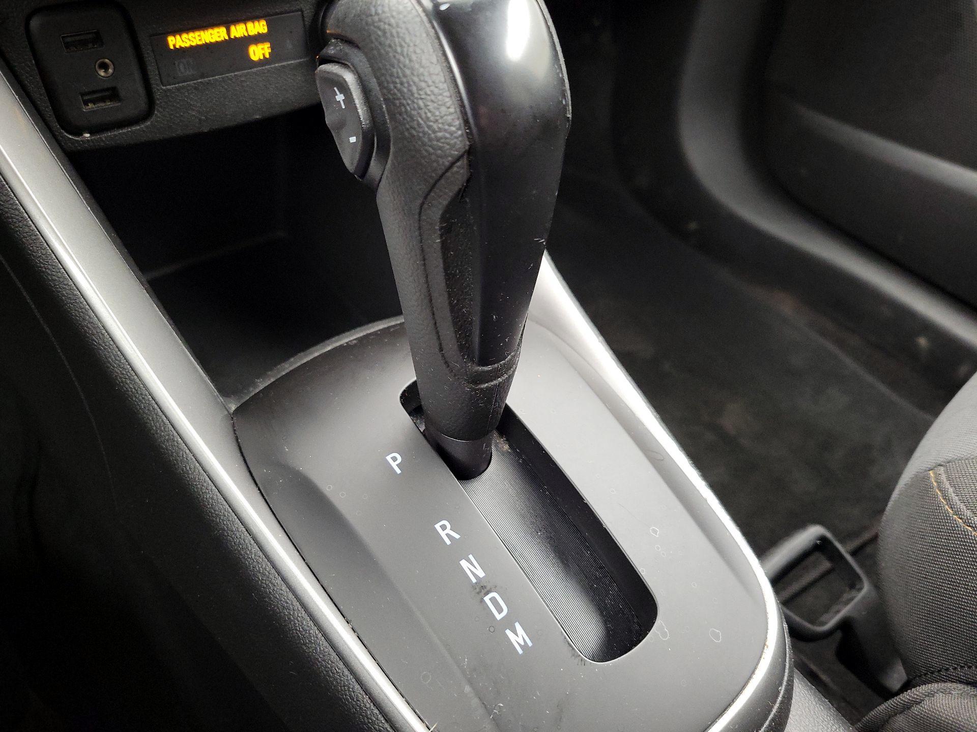 Thumbnail: 2020 Chevrolet Trax - 17