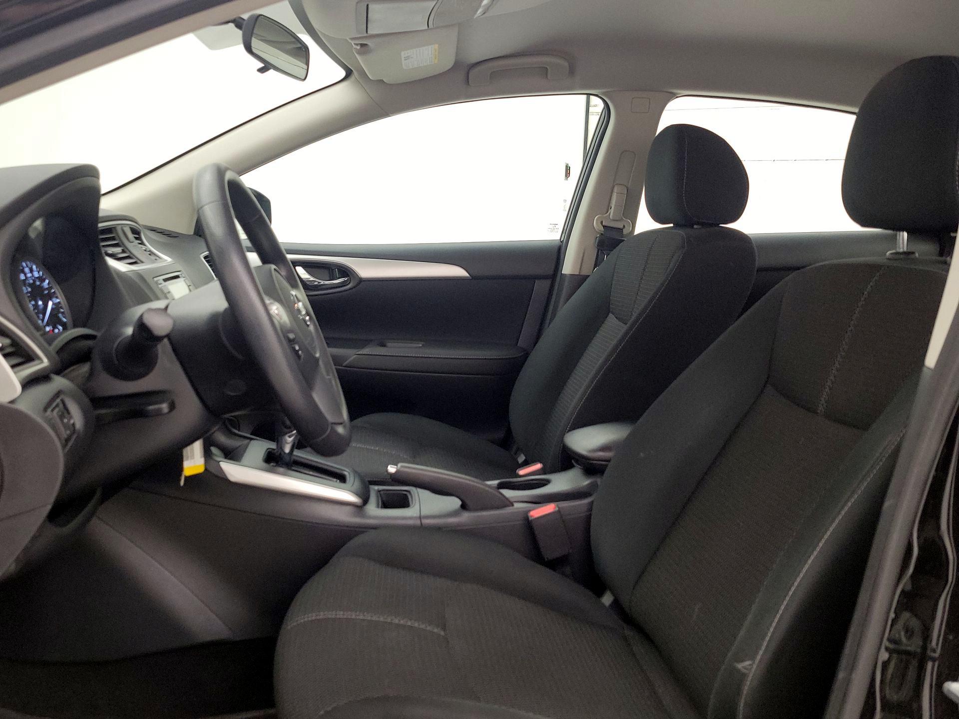 Thumbnail: 2018 Nissan Sentra - 11