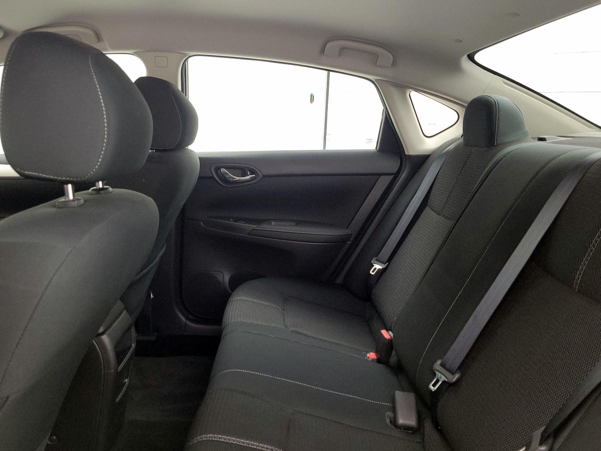 Thumbnail: 2018 Nissan Sentra - 19