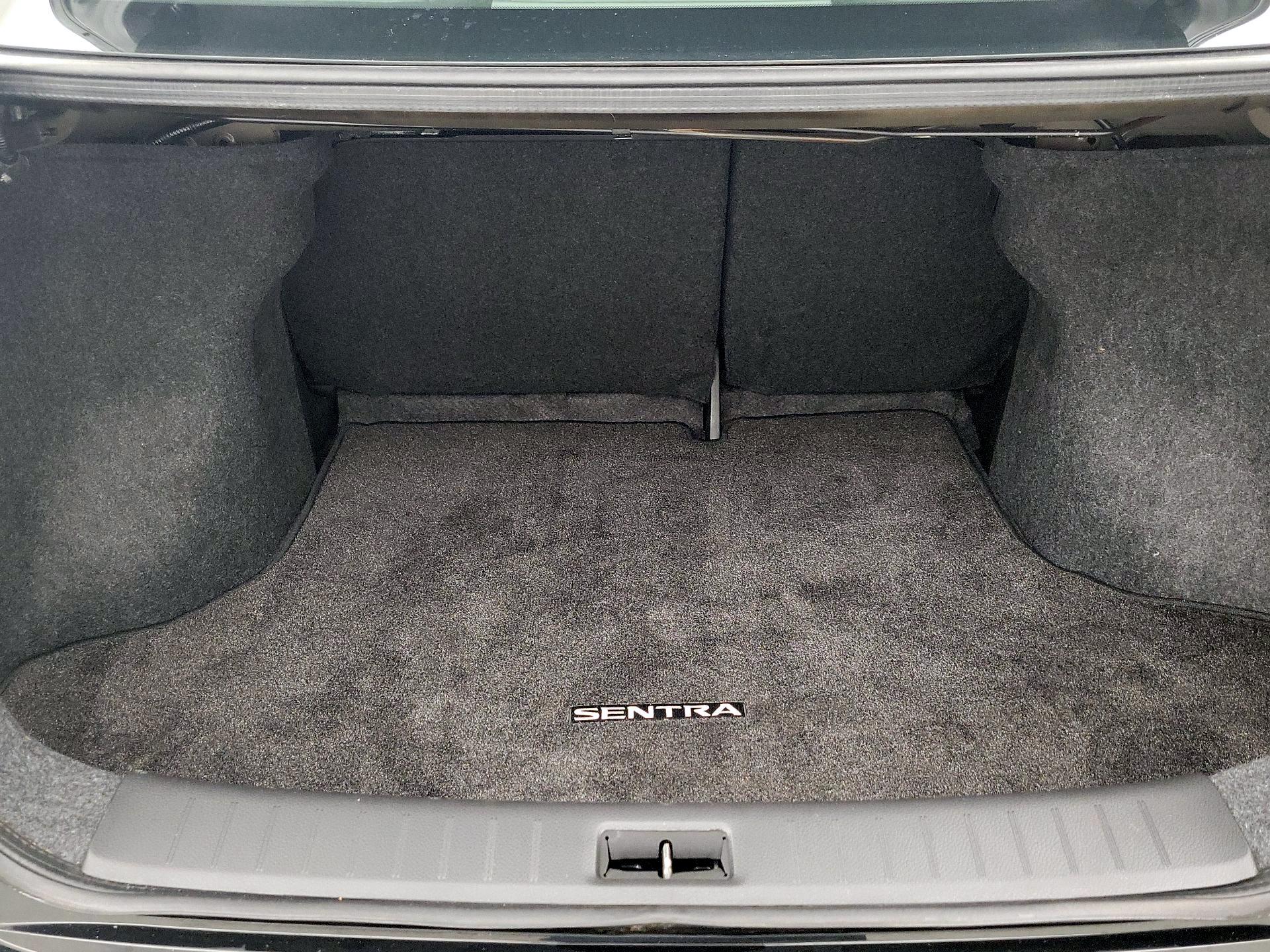 Thumbnail: 2018 Nissan Sentra - 20