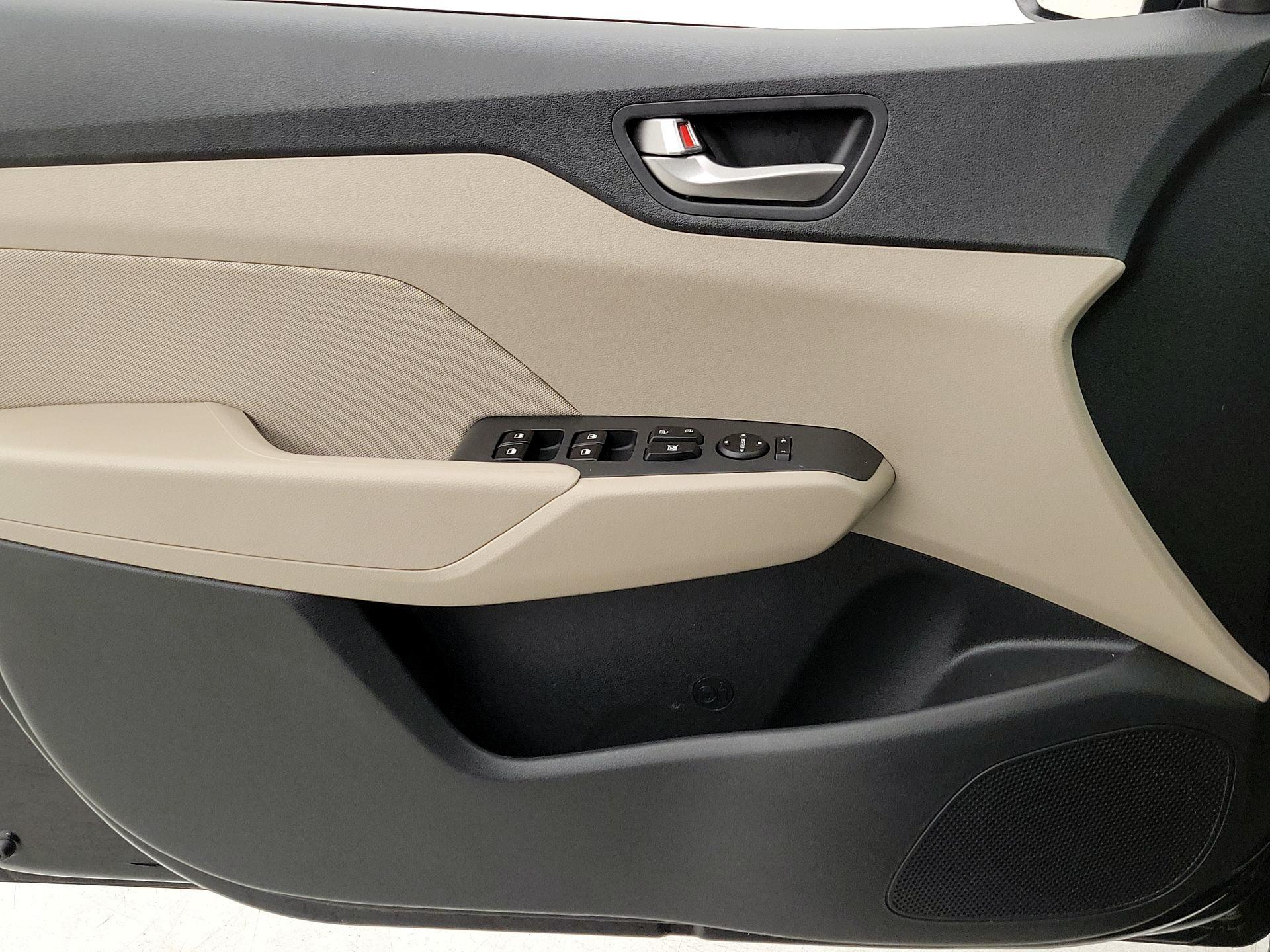 Thumbnail: 2022 Hyundai Accent - 12