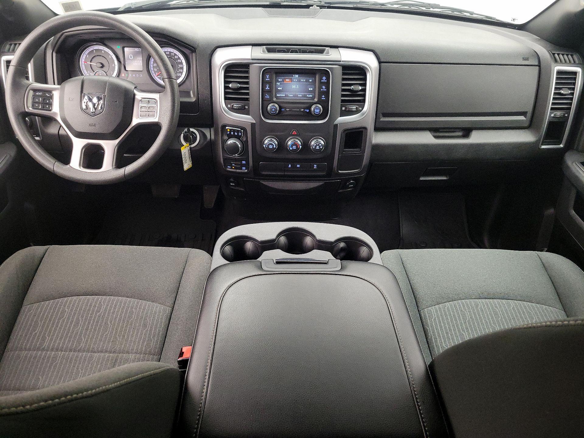 Thumbnail: 2023 RAM 1500 Classic - 9