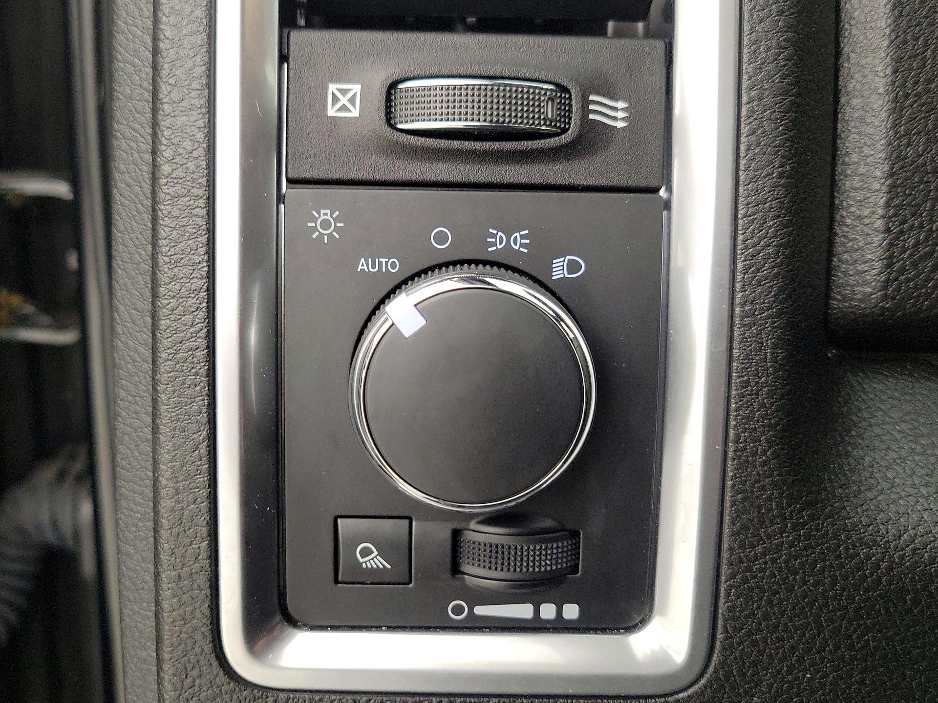 Thumbnail: 2023 RAM 1500 Classic - 13