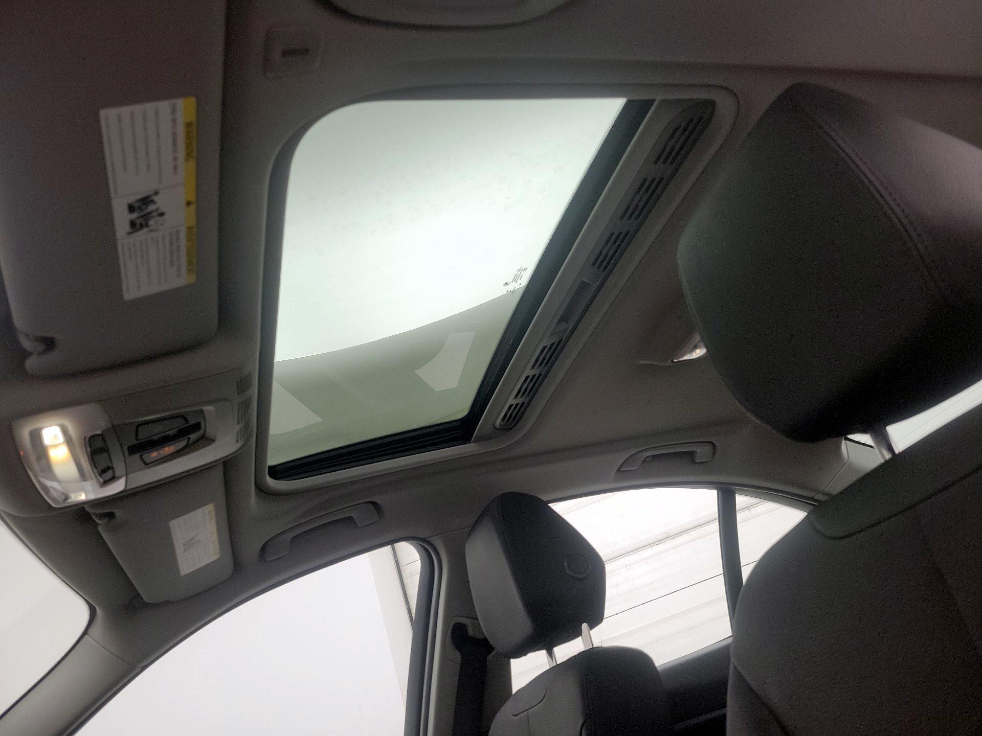 Thumbnail: 2017 BMW 3 Series - 19