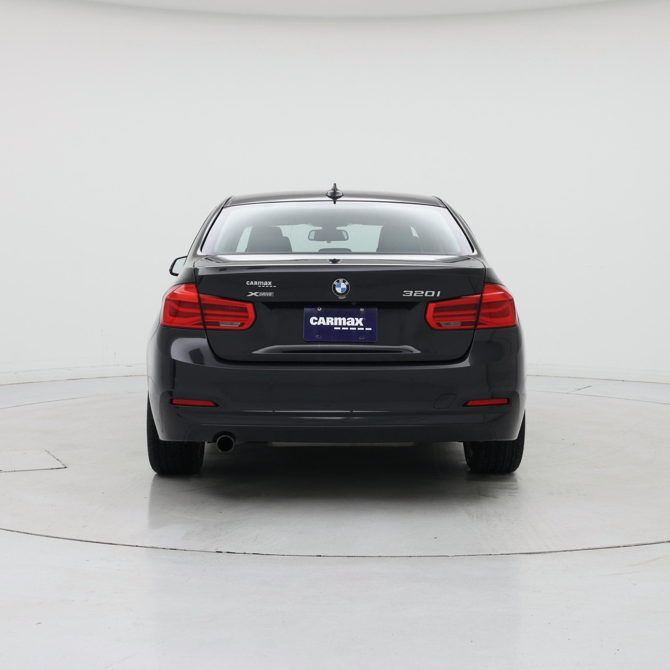 Thumbnail: 2017 BMW 3 Series - 6