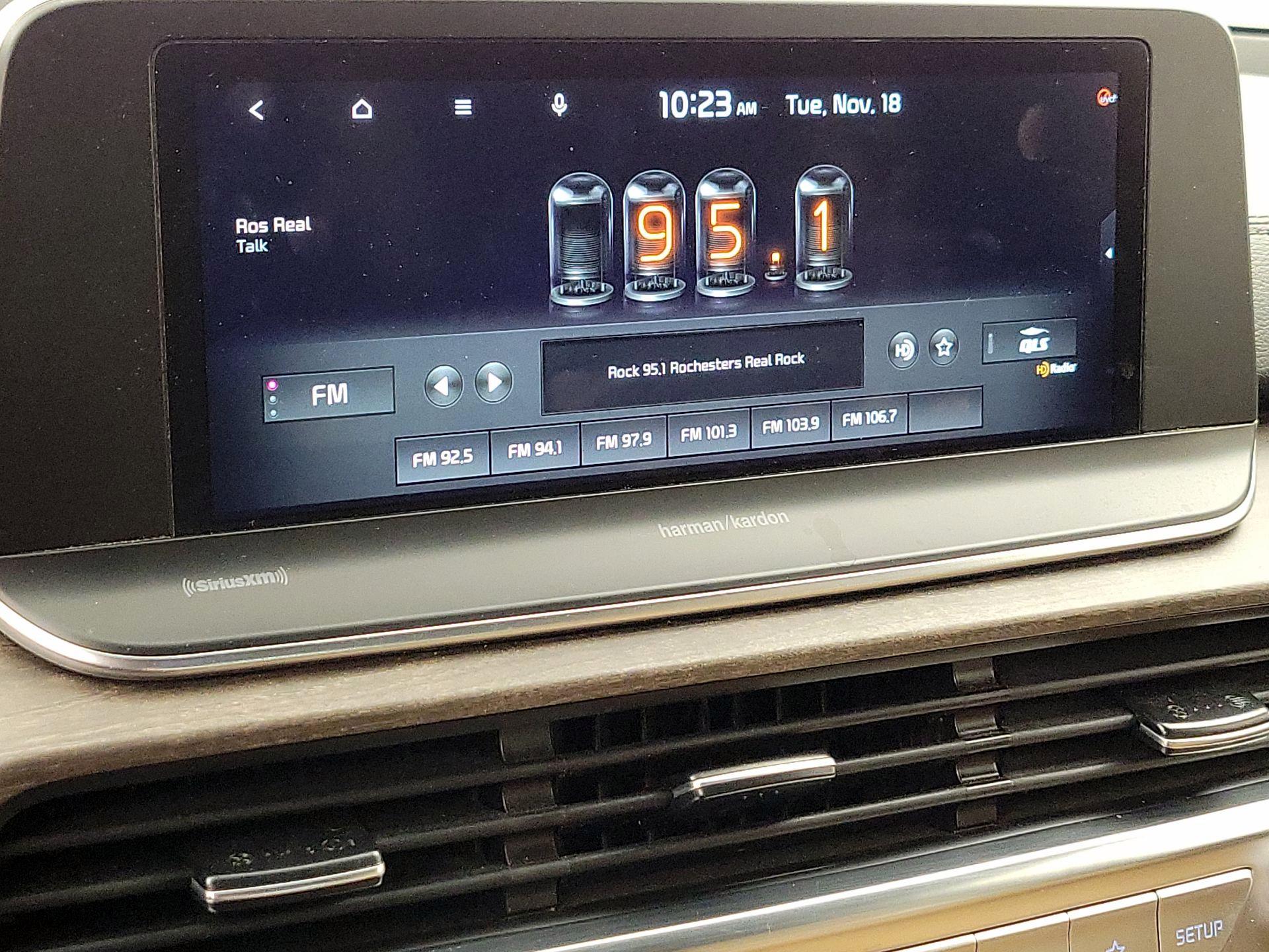 Thumbnail: 2022 Kia Telluride - 16