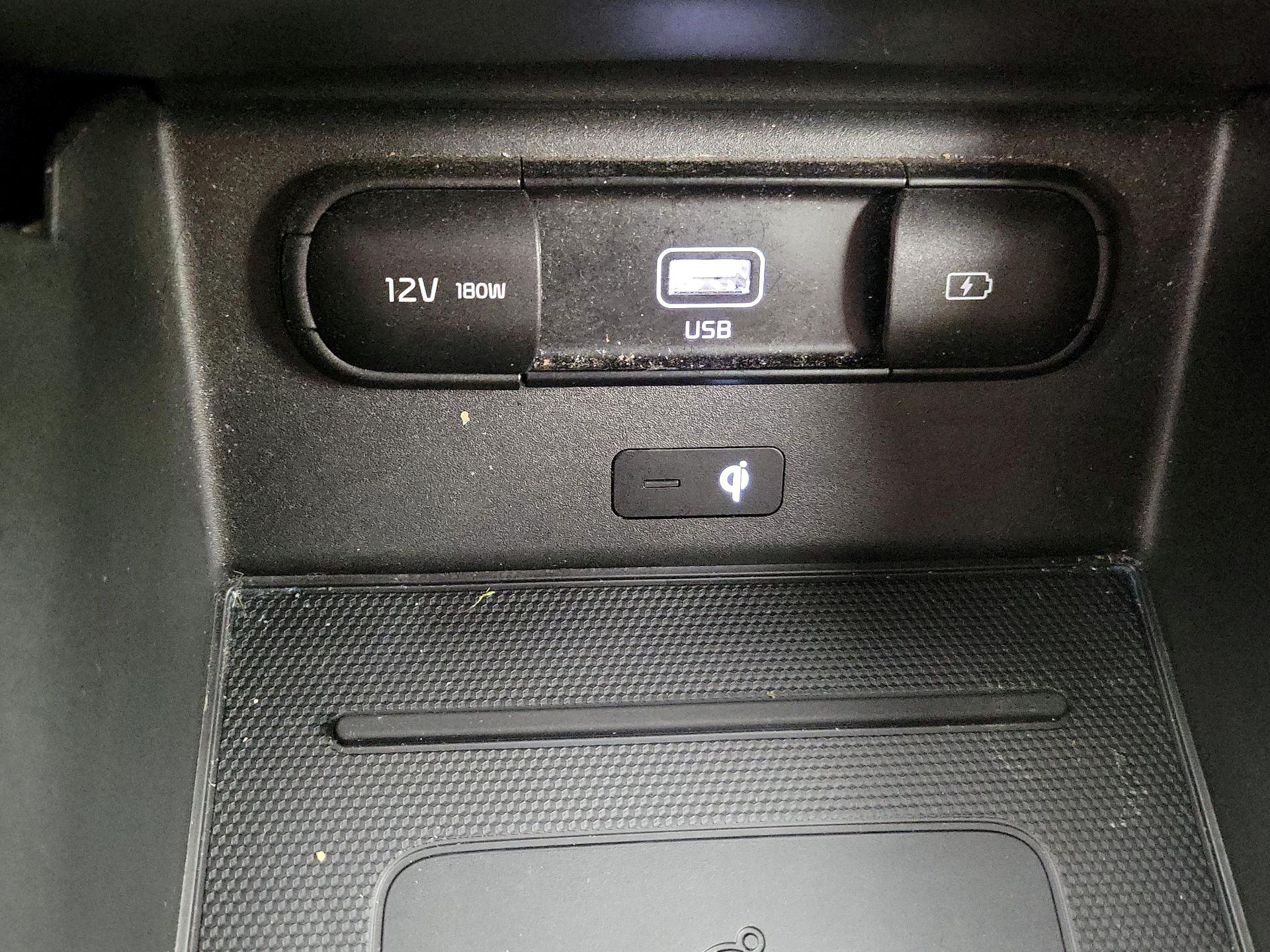 Thumbnail: 2022 Kia Telluride - 19