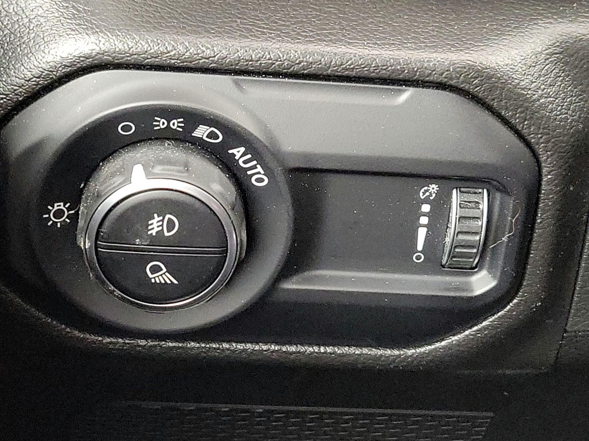 Thumbnail: 2023 Jeep Gladiator - 13