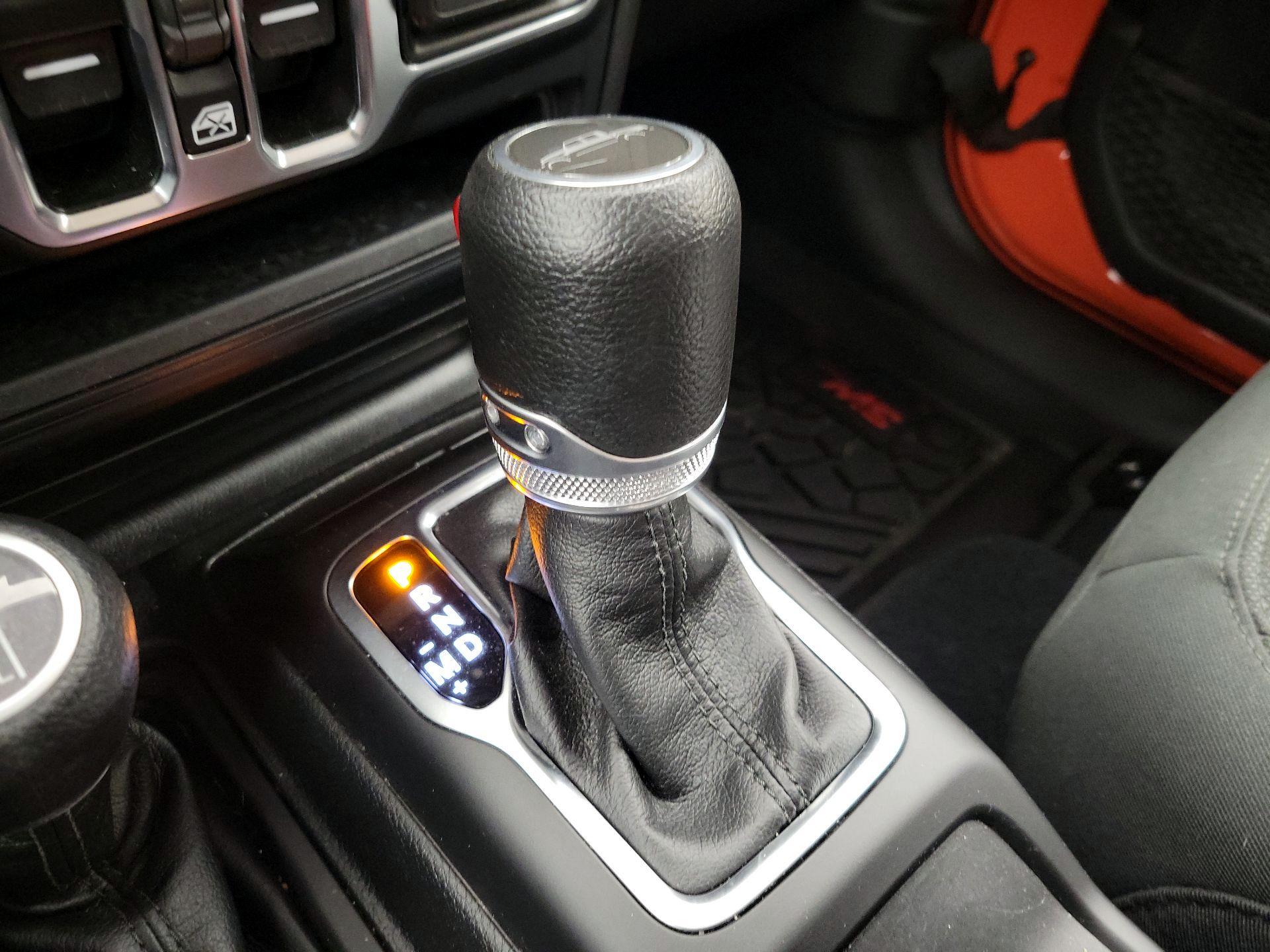 Thumbnail: 2023 Jeep Gladiator - 17