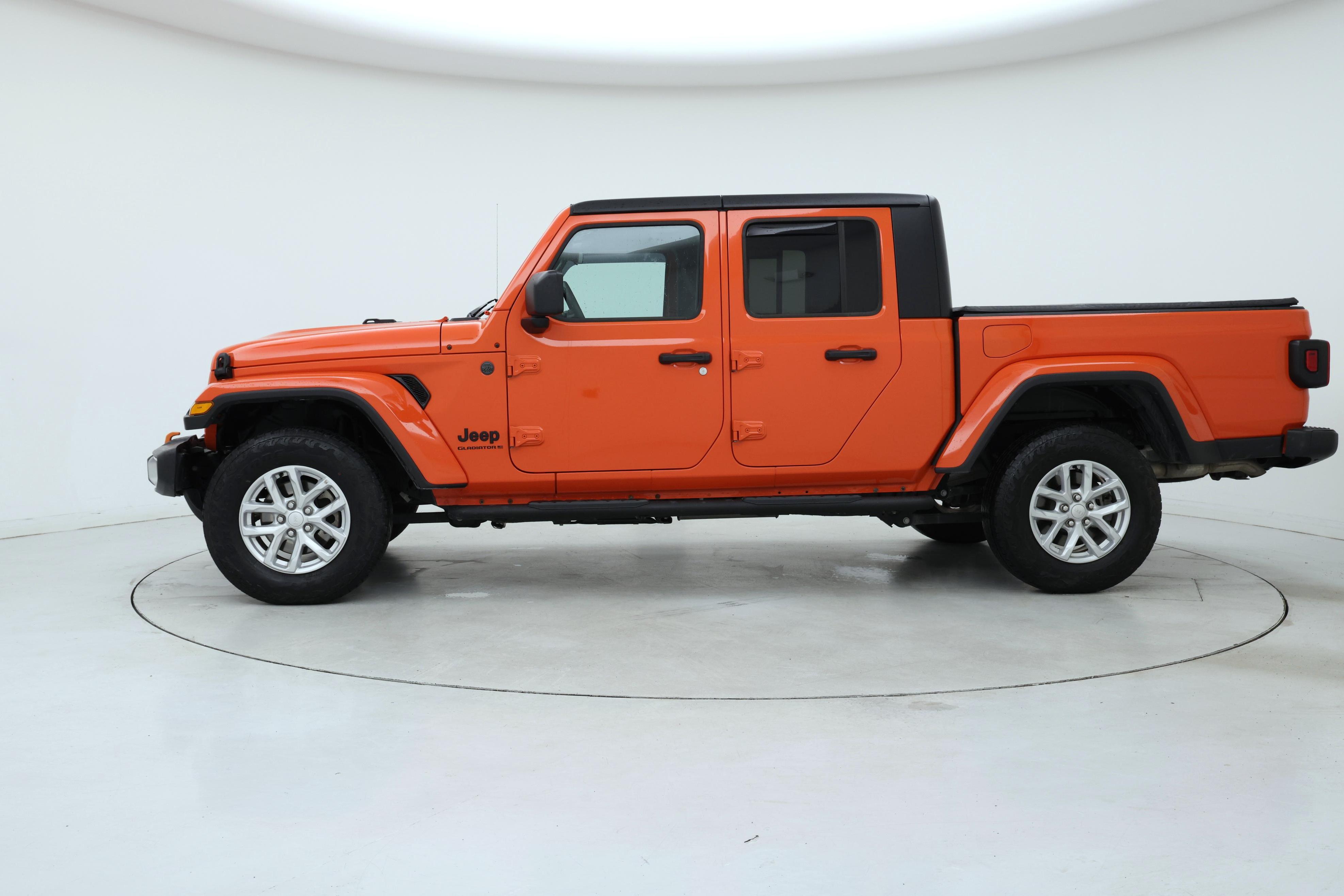Thumbnail: 2023 Jeep Gladiator - 3