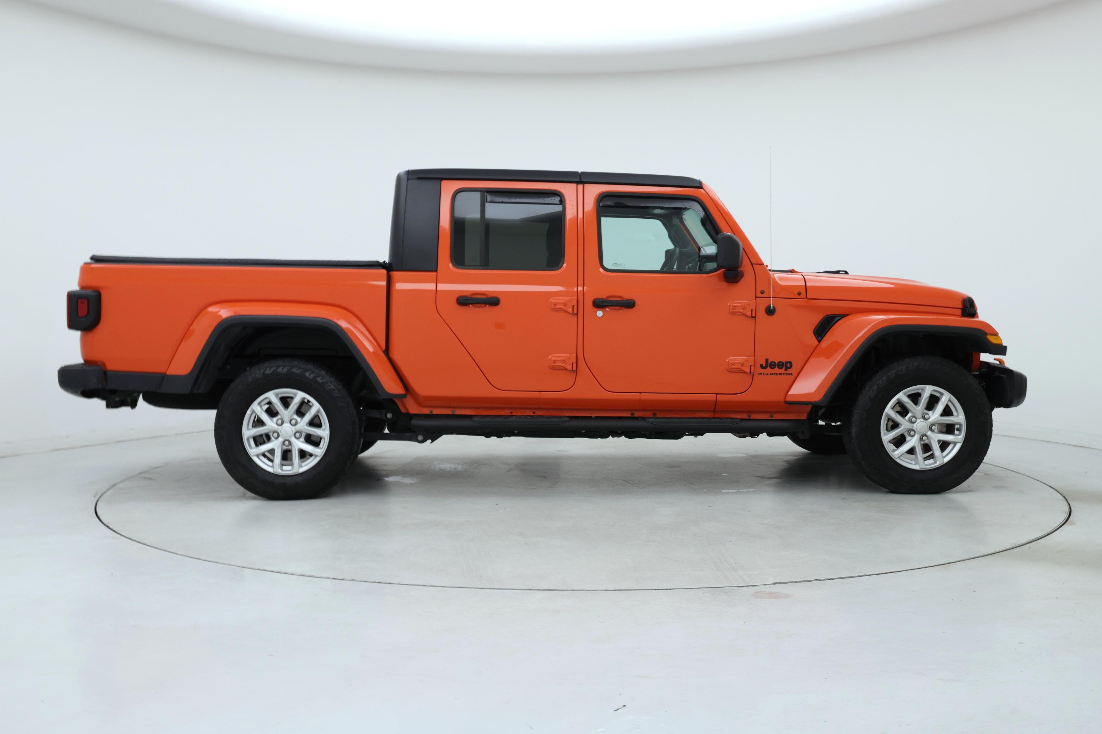 Thumbnail: 2023 Jeep Gladiator - 7