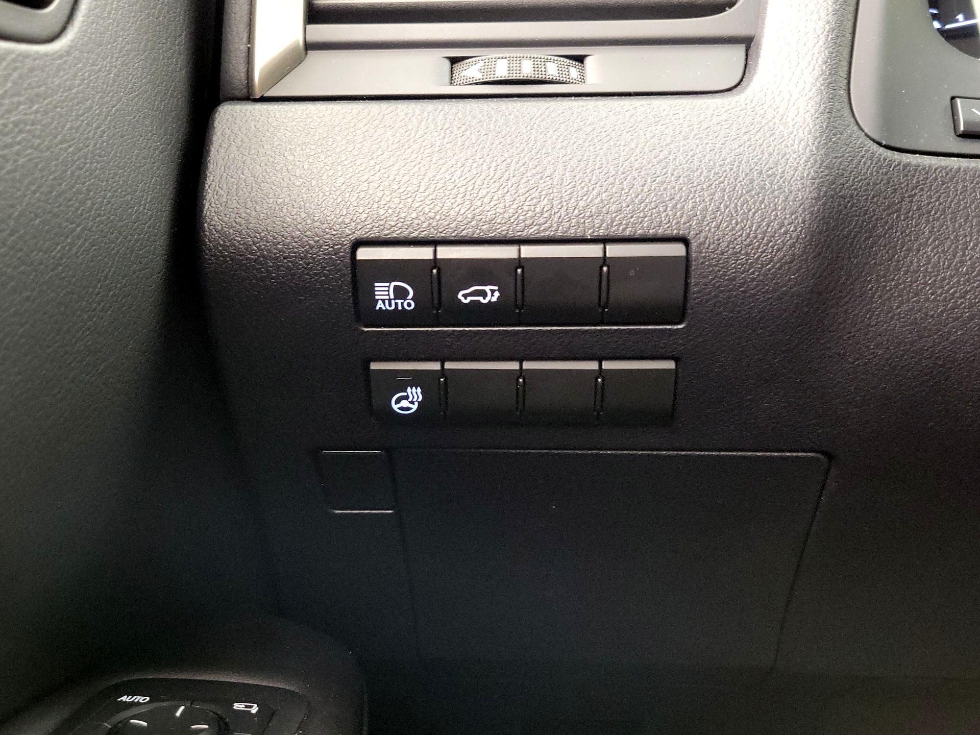 Thumbnail: 2017 Lexus RX - 13