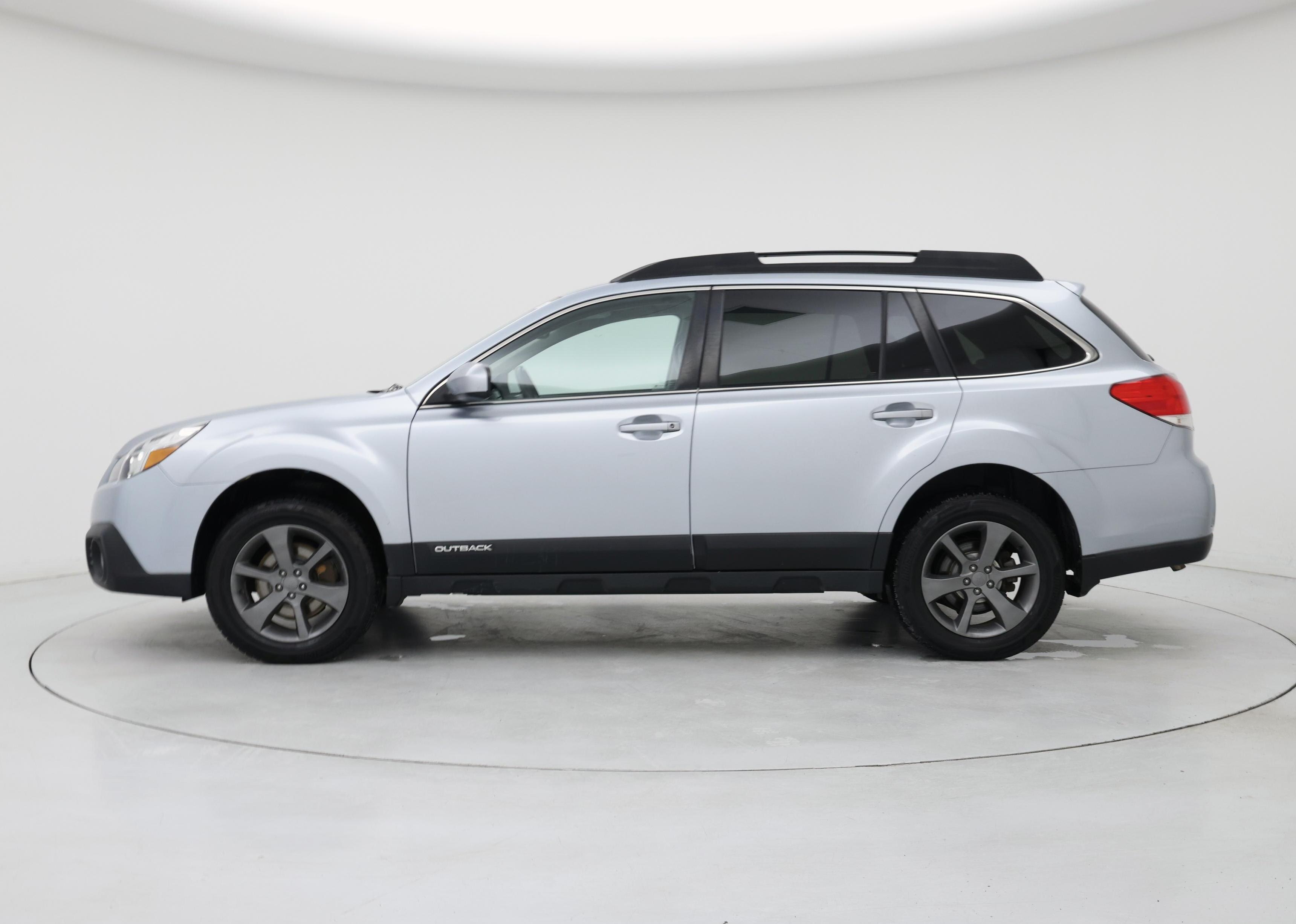 Thumbnail: 2014 Subaru Outback - 3