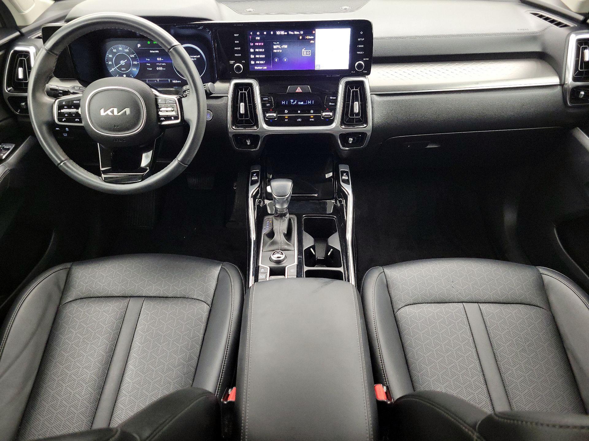 Thumbnail: 2023 Kia Sorento - 9