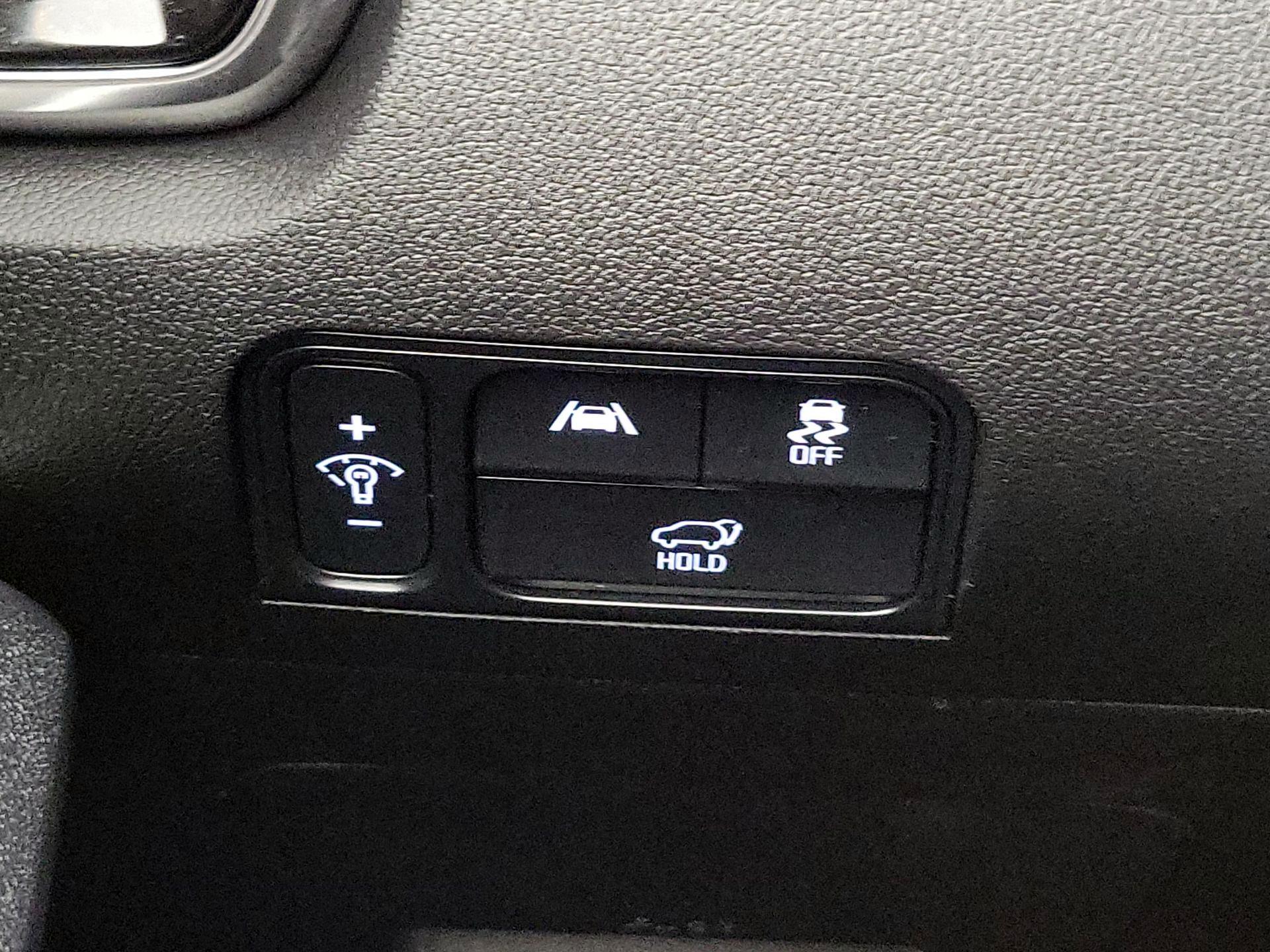 Thumbnail: 2023 Kia Sorento - 13