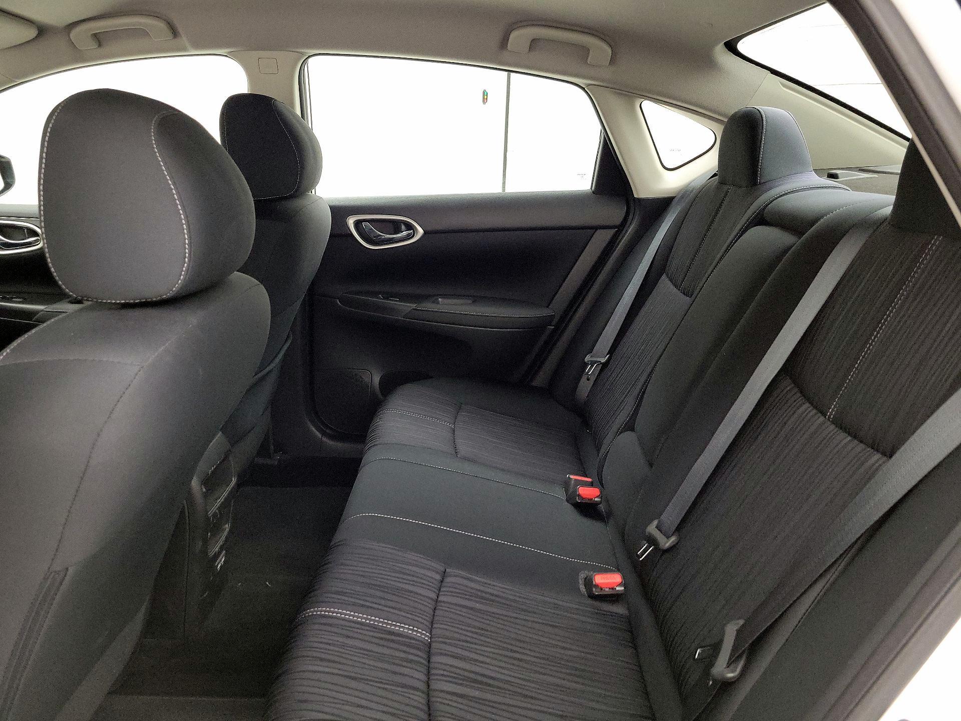 Thumbnail: 2018 Nissan Sentra - 19