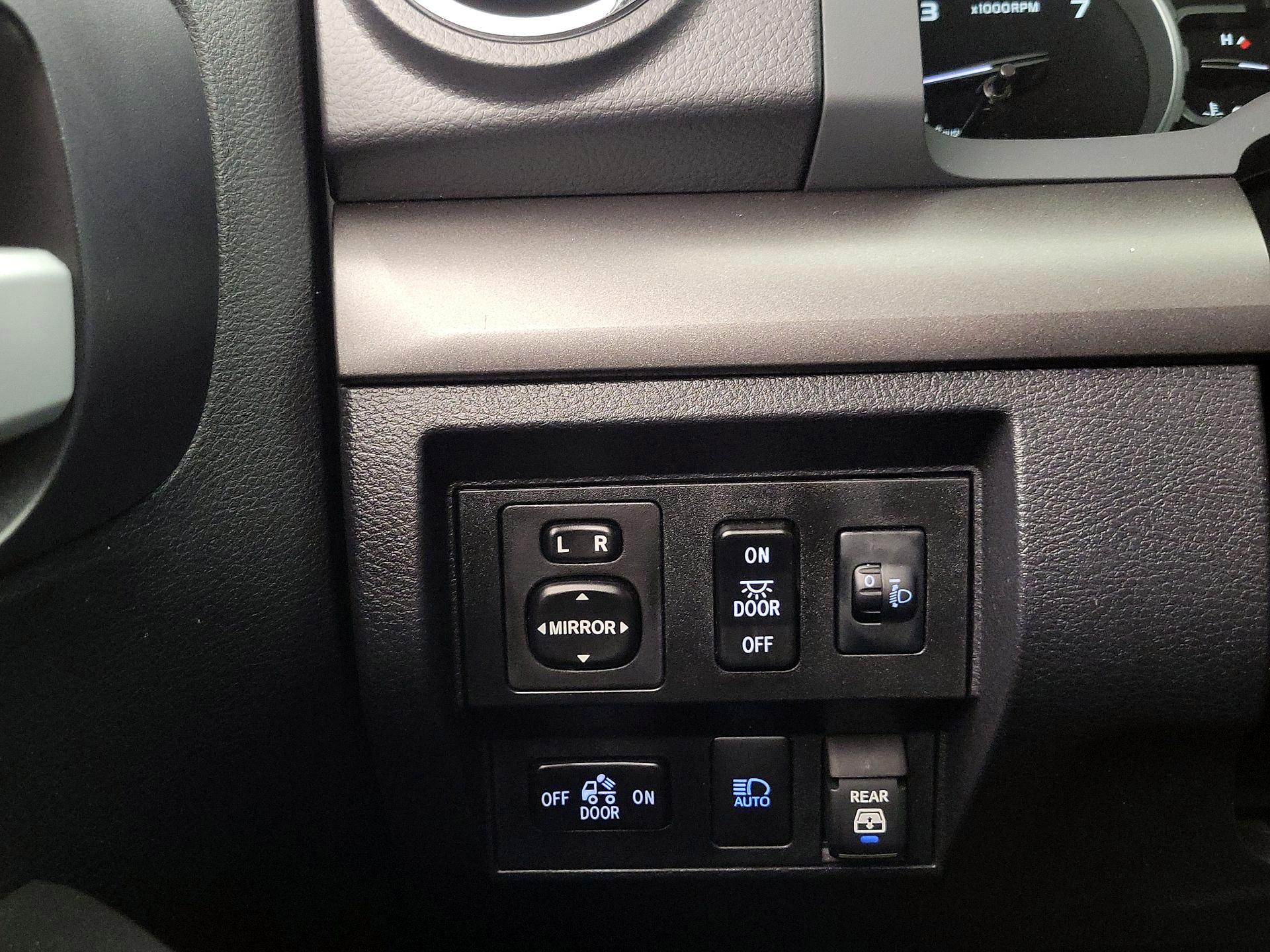 Thumbnail: 2020 Toyota Tundra - 13