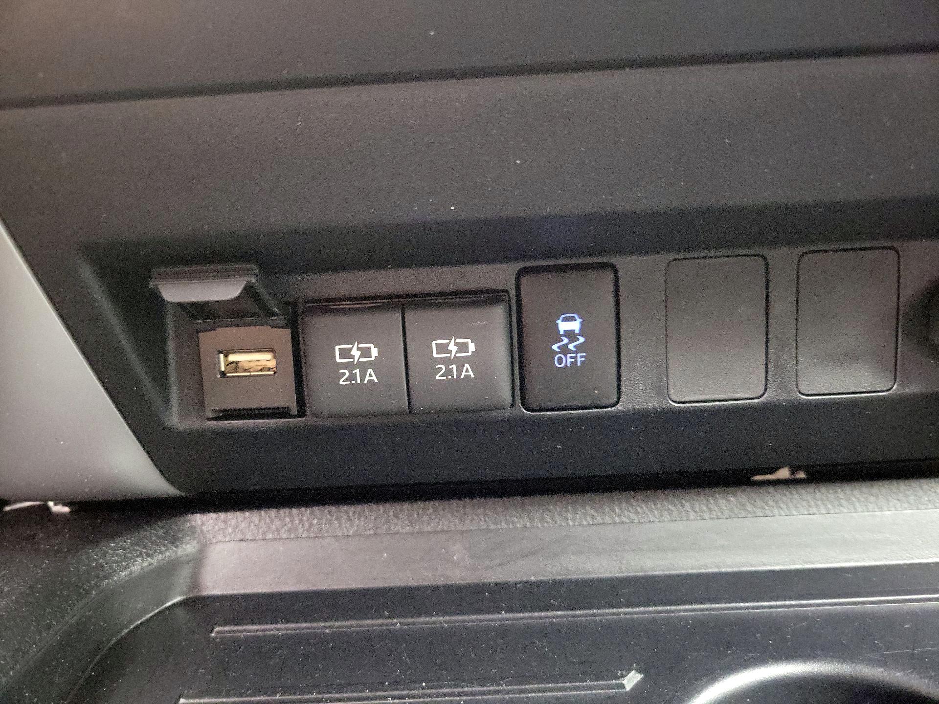 Thumbnail: 2020 Toyota Tundra - 19