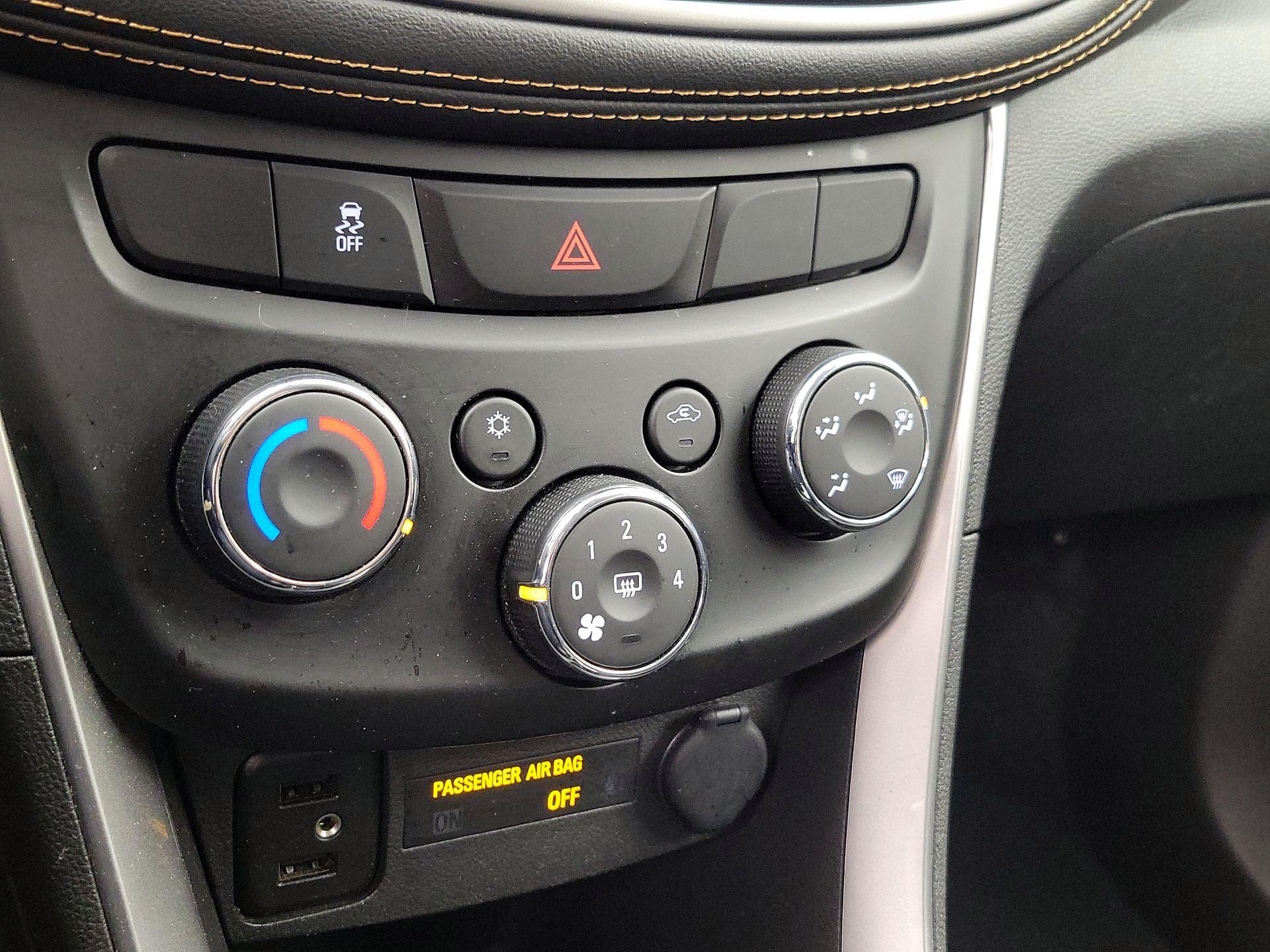 Thumbnail: 2019 Chevrolet Trax - 16