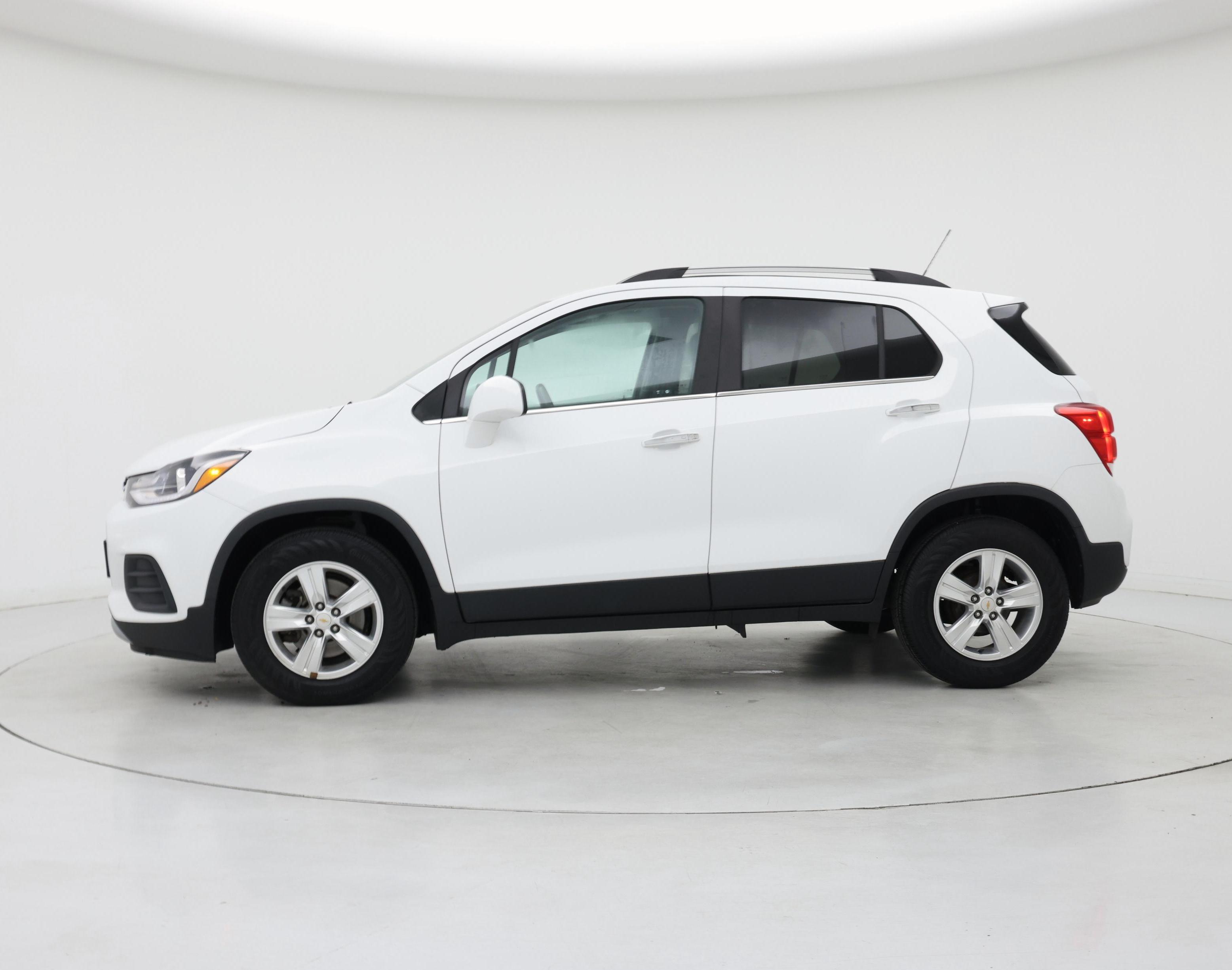 Thumbnail: 2019 Chevrolet Trax - 3