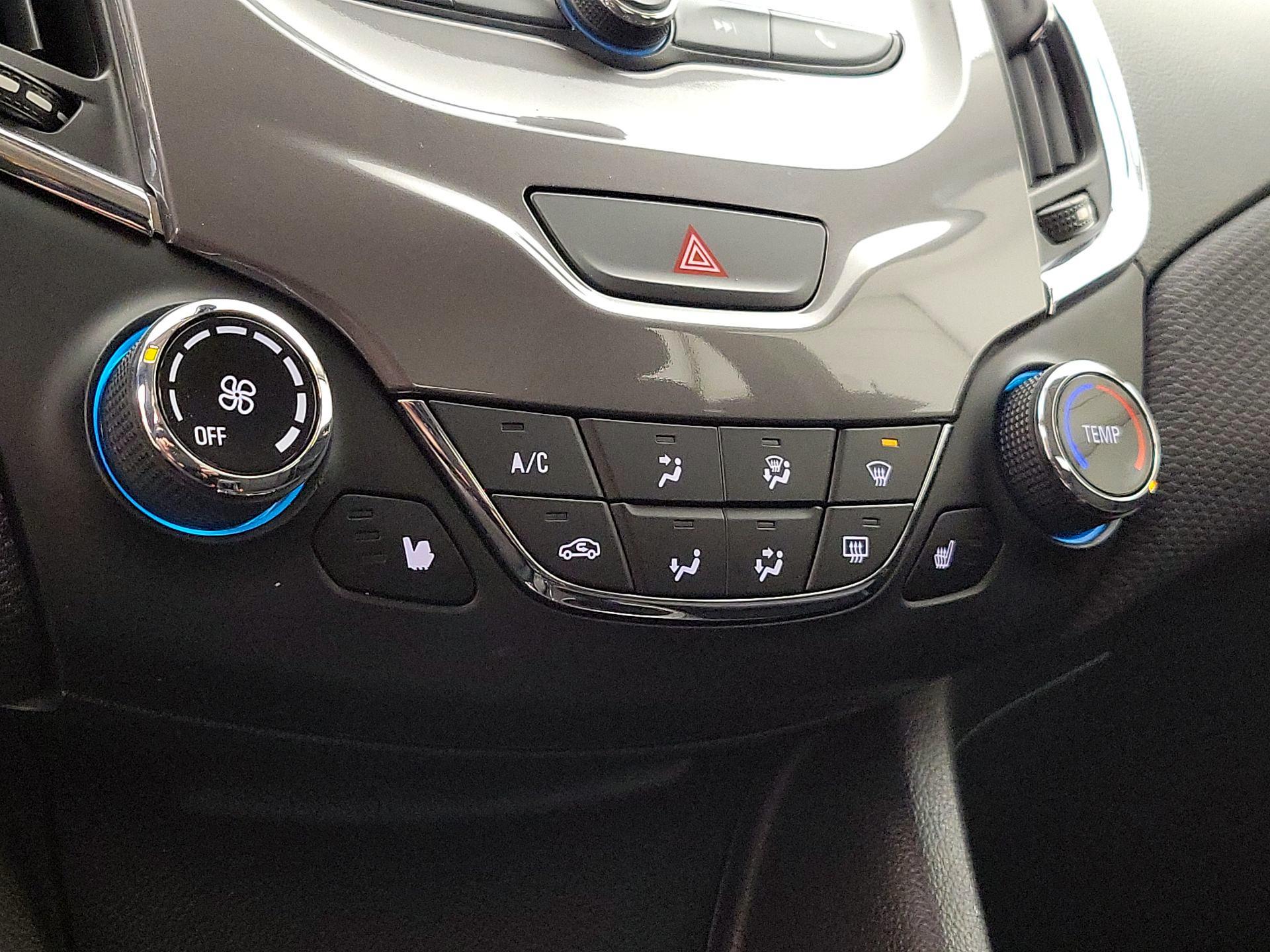 Thumbnail: 2017 Chevrolet Cruze - 16