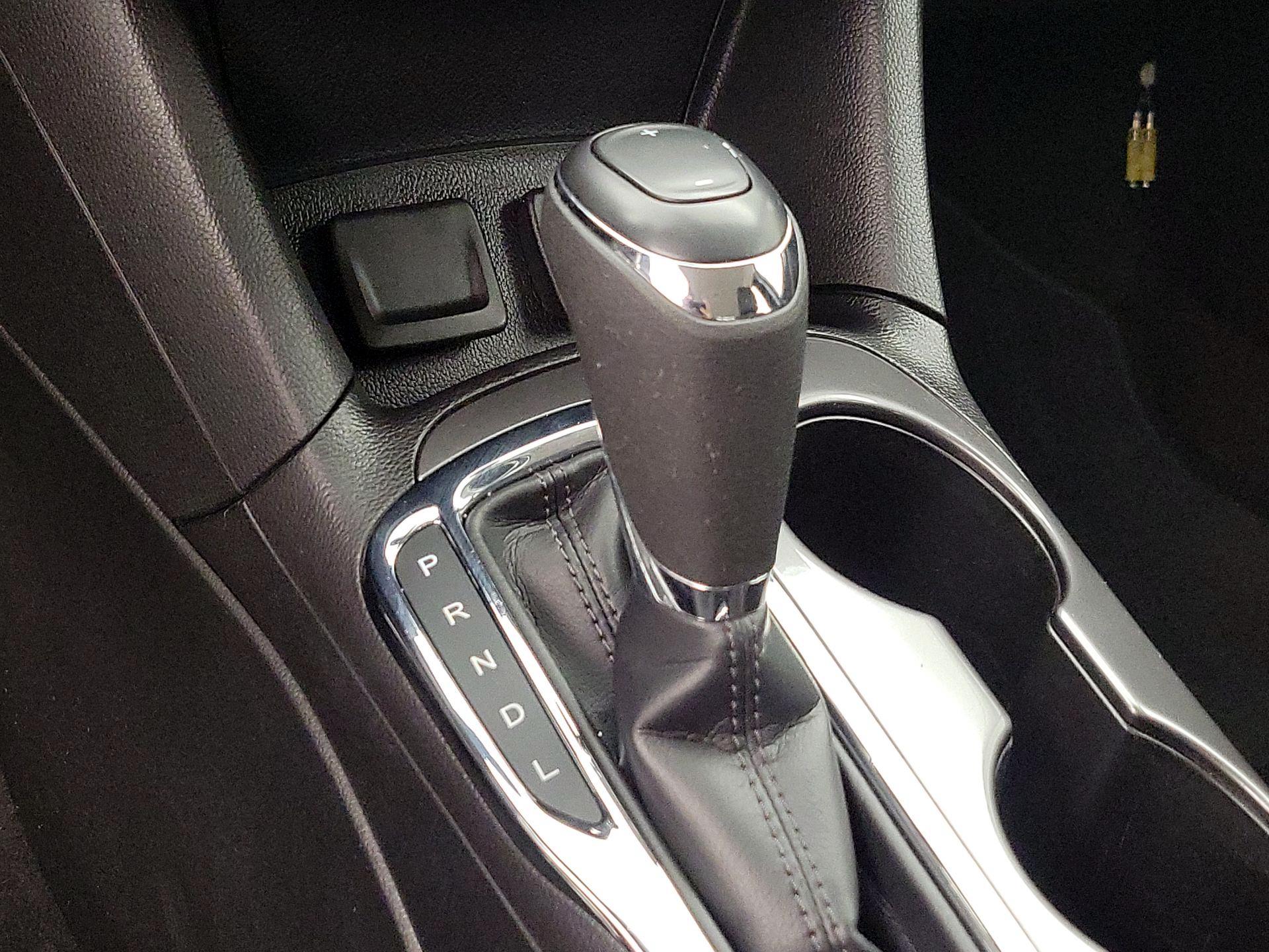 Thumbnail: 2017 Chevrolet Cruze - 17