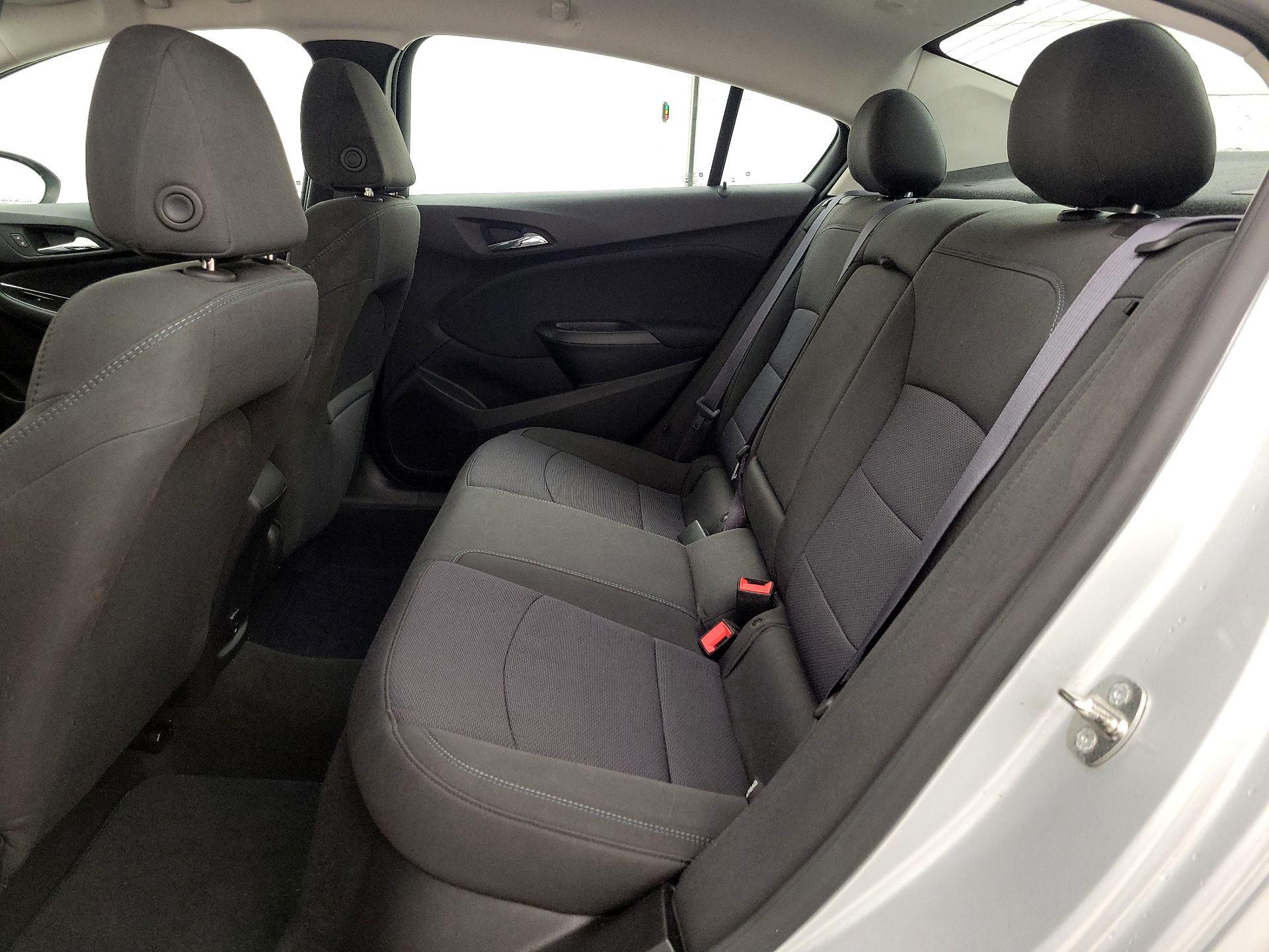 Thumbnail: 2017 Chevrolet Cruze - 19