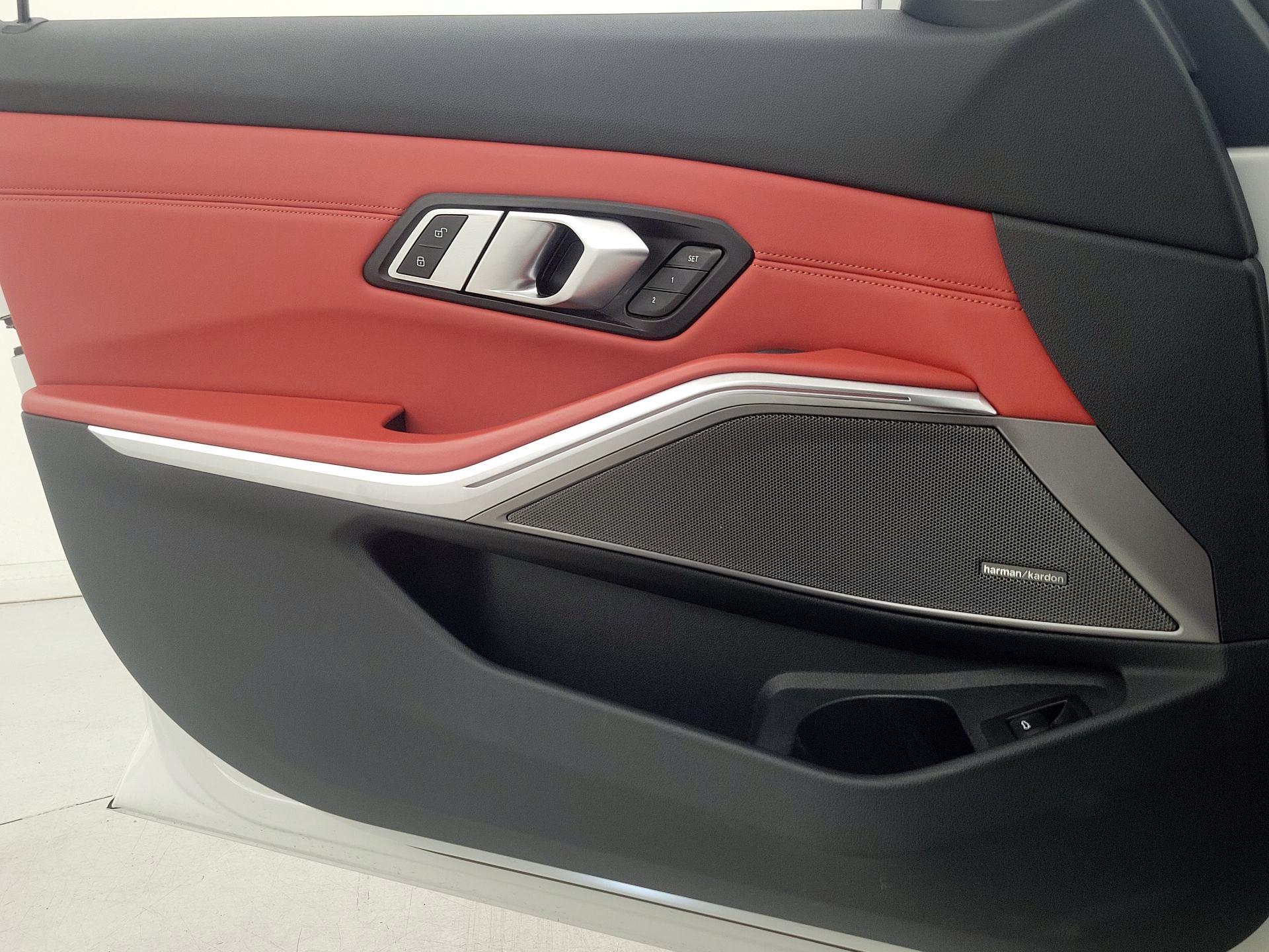 Thumbnail: 2021 BMW M3 - 12