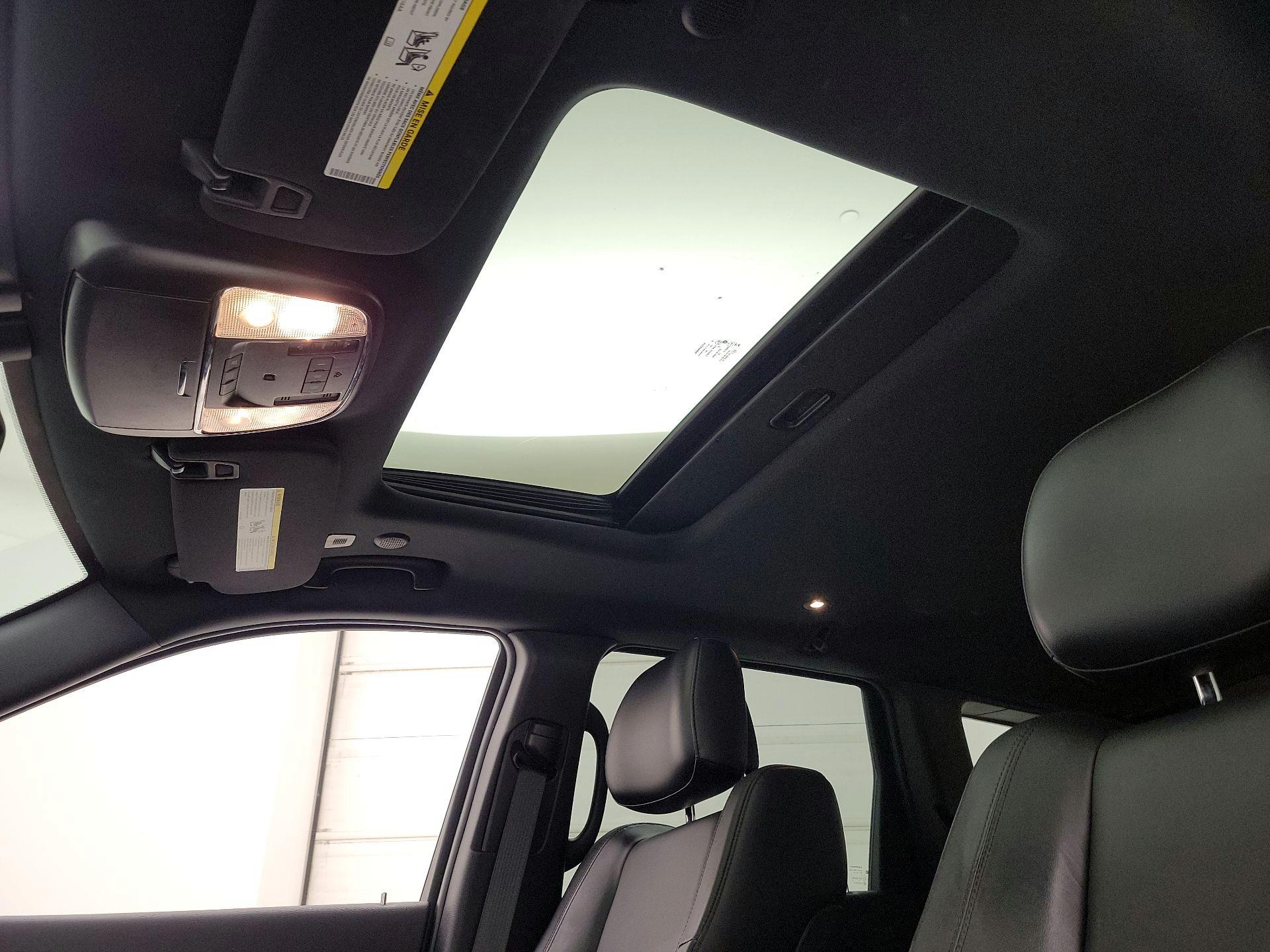 Thumbnail: 2019 Jeep Grand Cherokee - 20