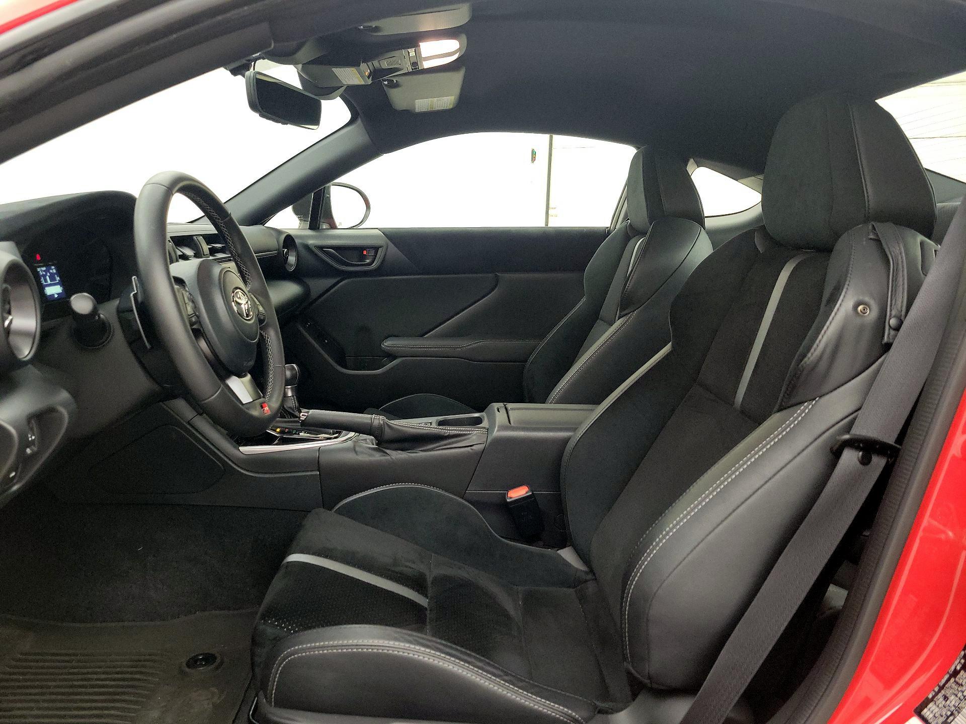 Thumbnail: 2023 Toyota GR86 - 11