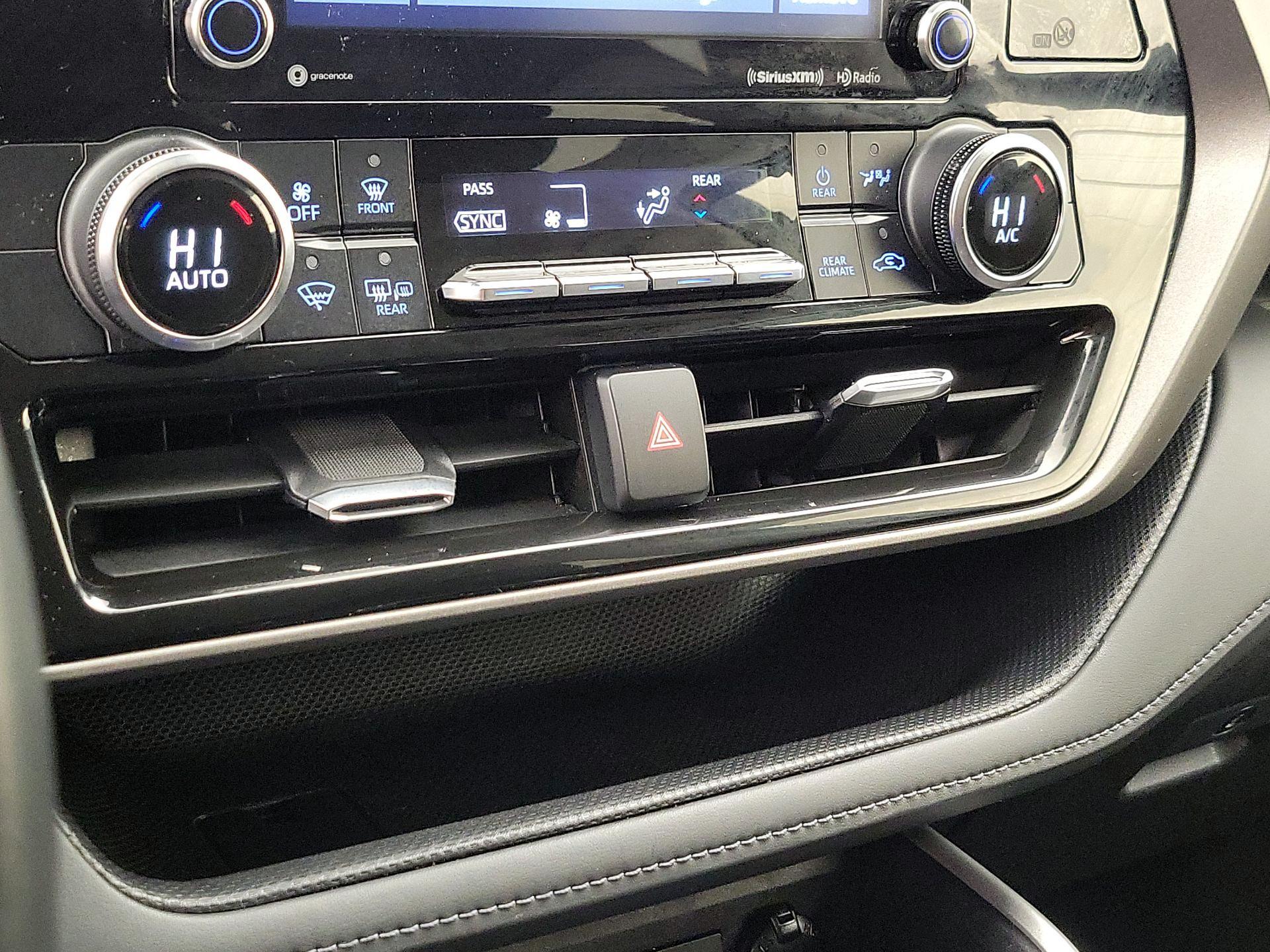 Thumbnail: 2022 Toyota Highlander - 16