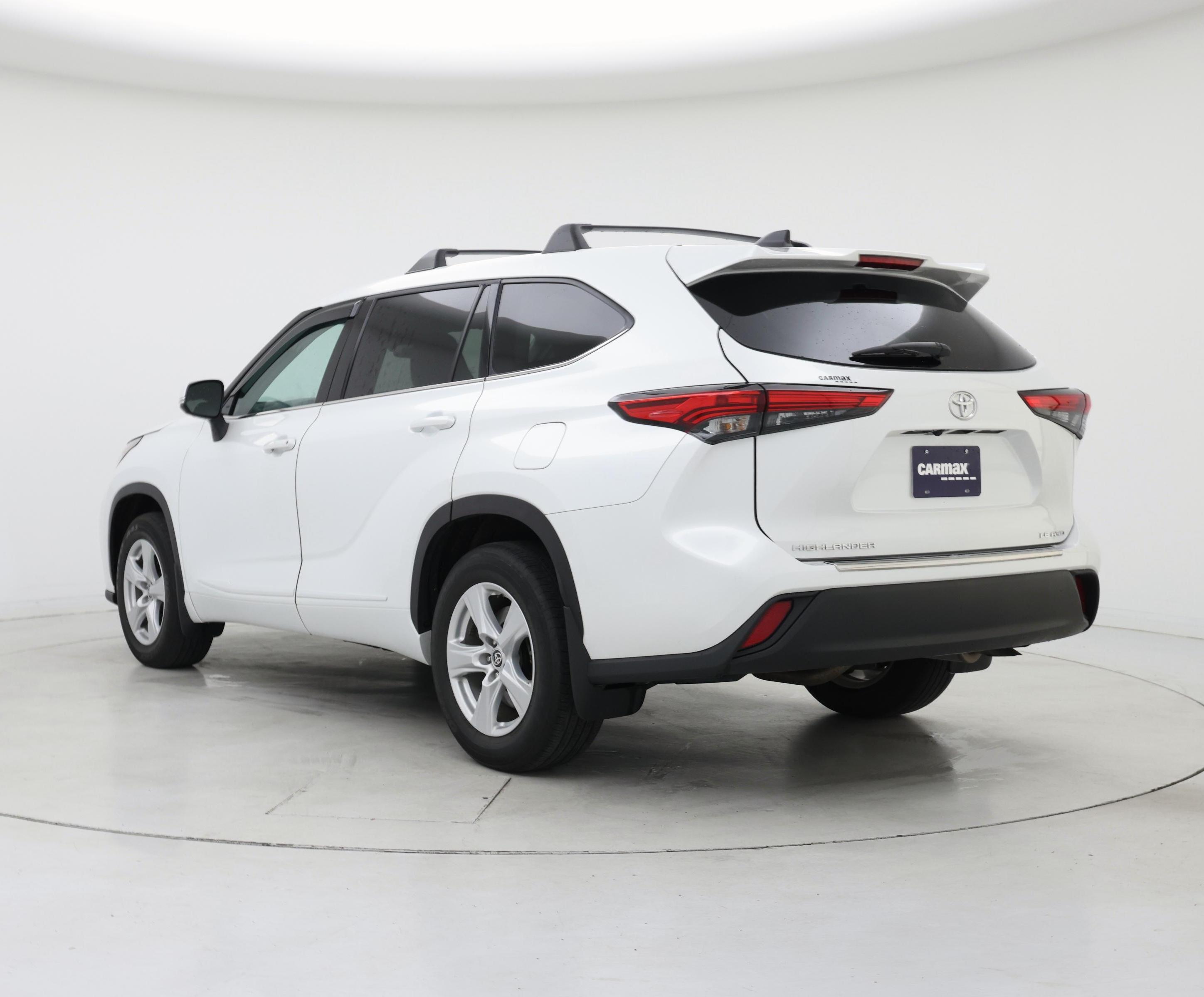 Thumbnail: 2022 Toyota Highlander - 2