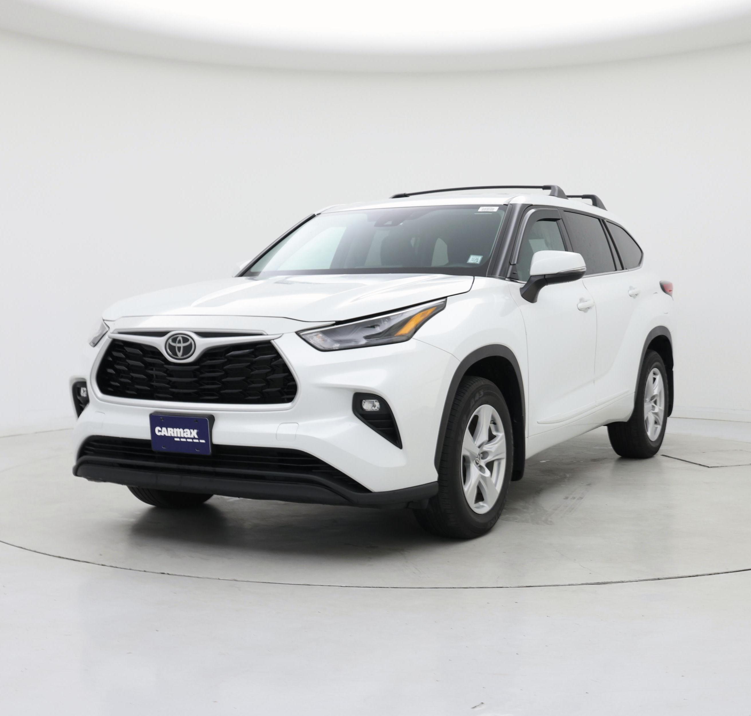 Thumbnail: 2022 Toyota Highlander - 4