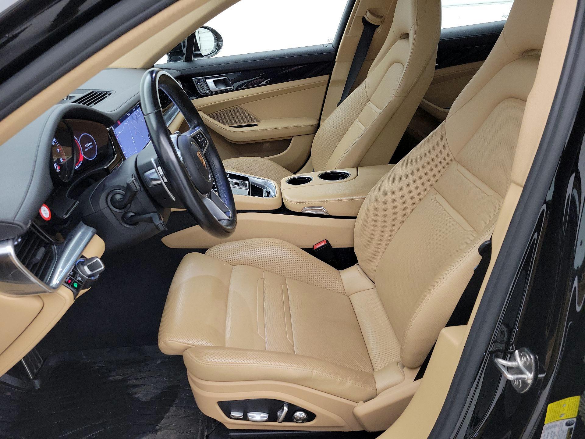 Thumbnail: 2018 Porsche Panamera - 11