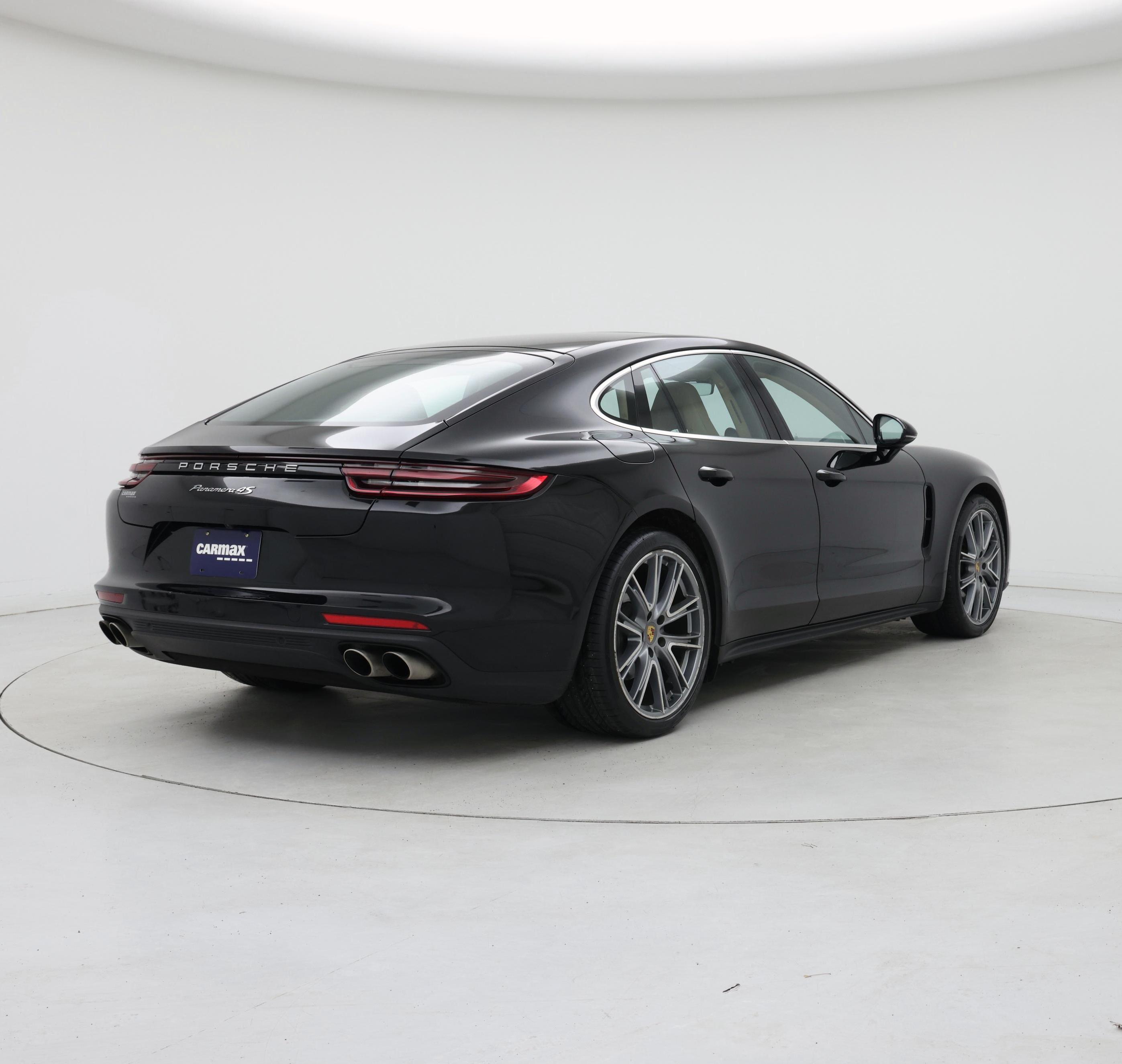 Thumbnail: 2018 Porsche Panamera - 8