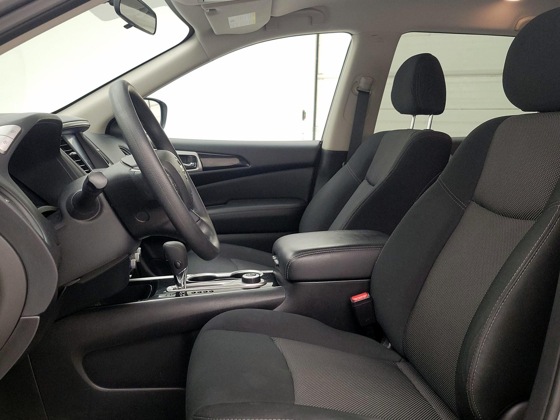 Thumbnail: 2020 Nissan Pathfinder - 11