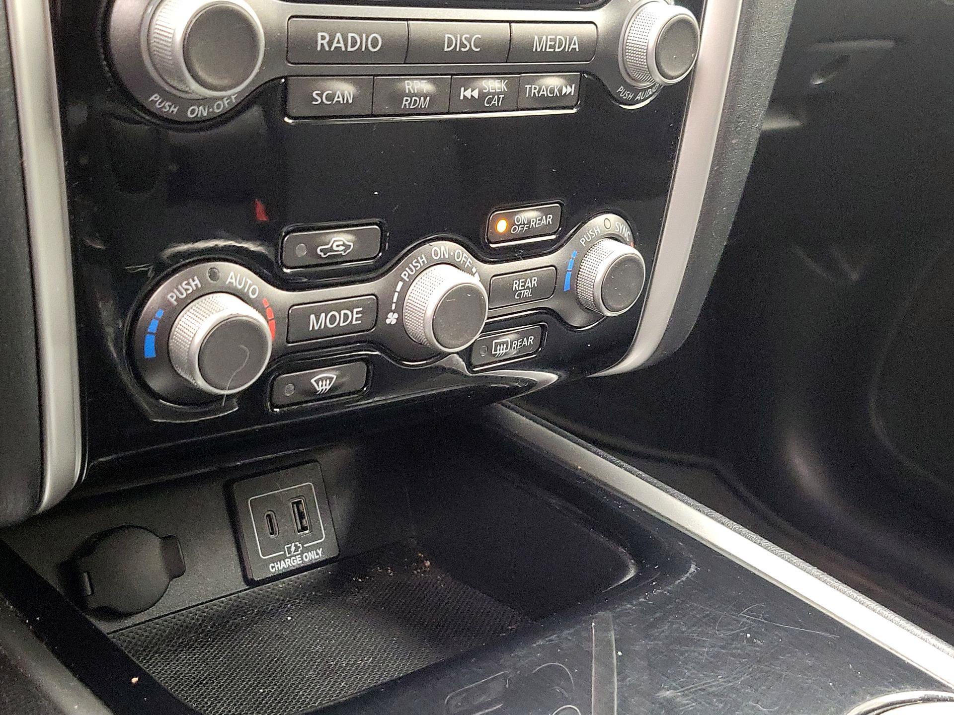 Thumbnail: 2020 Nissan Pathfinder - 16