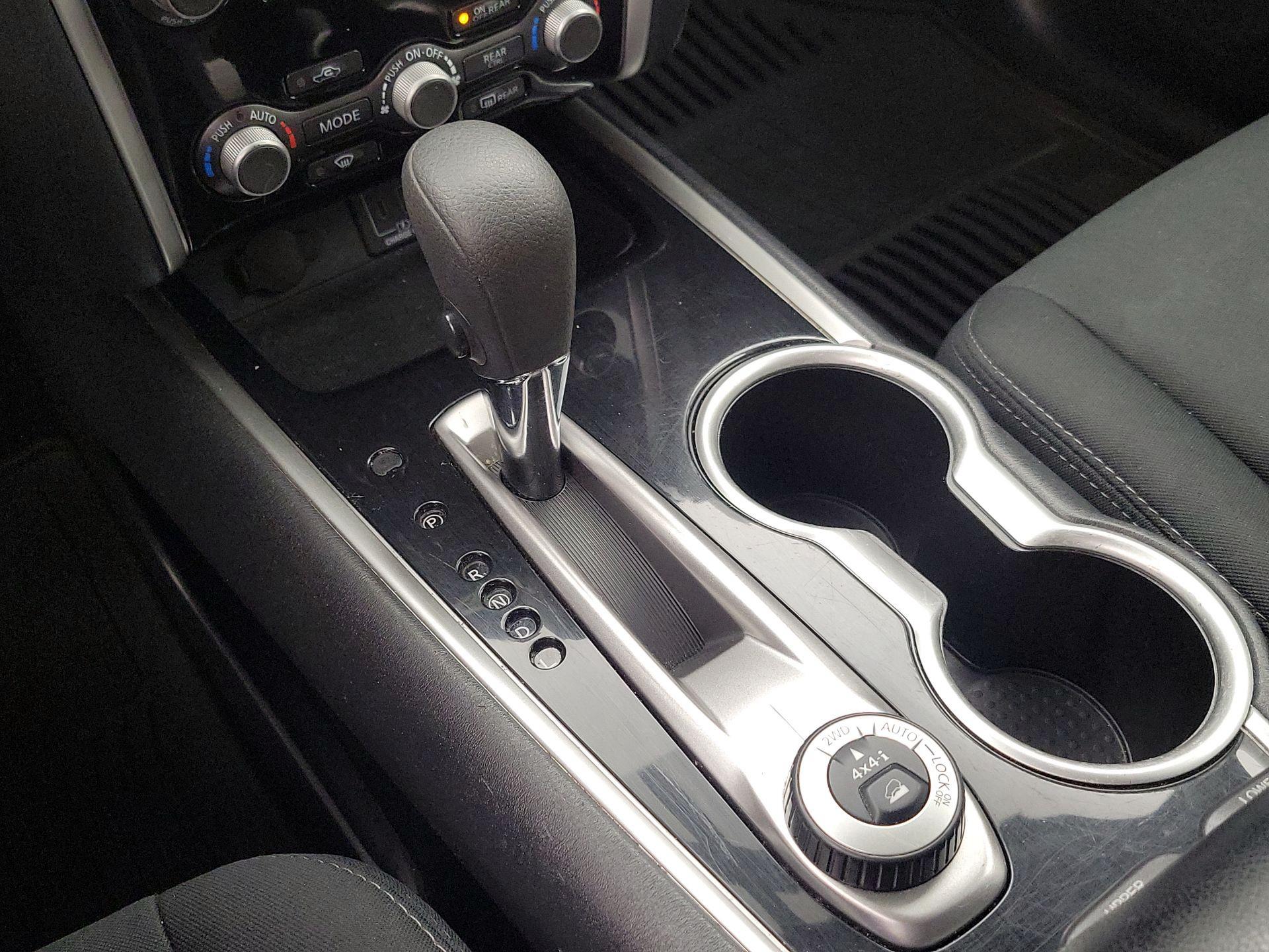 Thumbnail: 2020 Nissan Pathfinder - 17