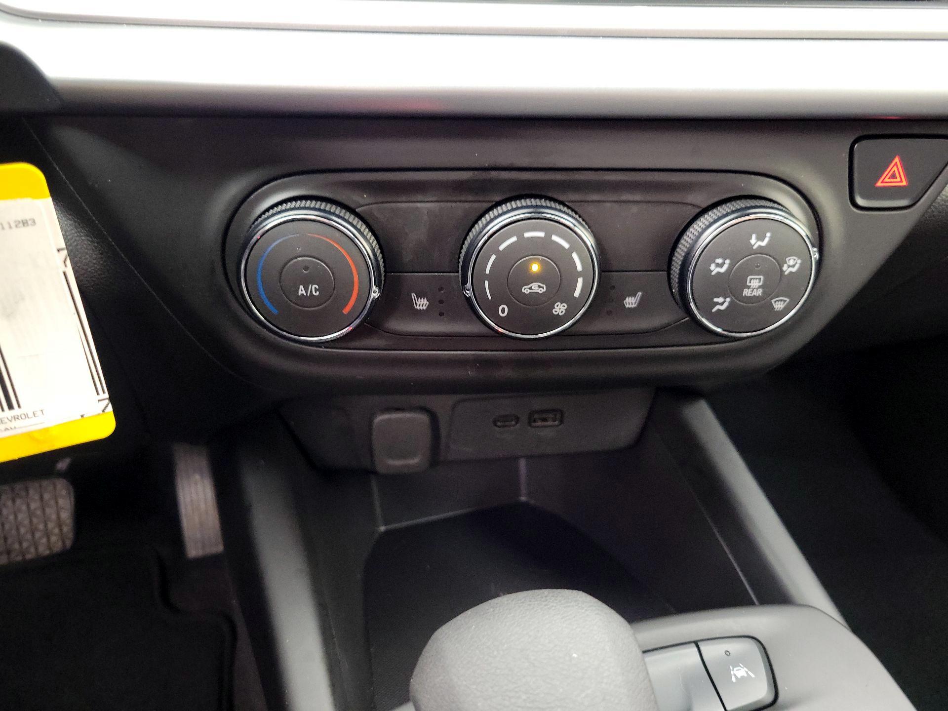 Thumbnail: 2024 Chevrolet Trax - 16